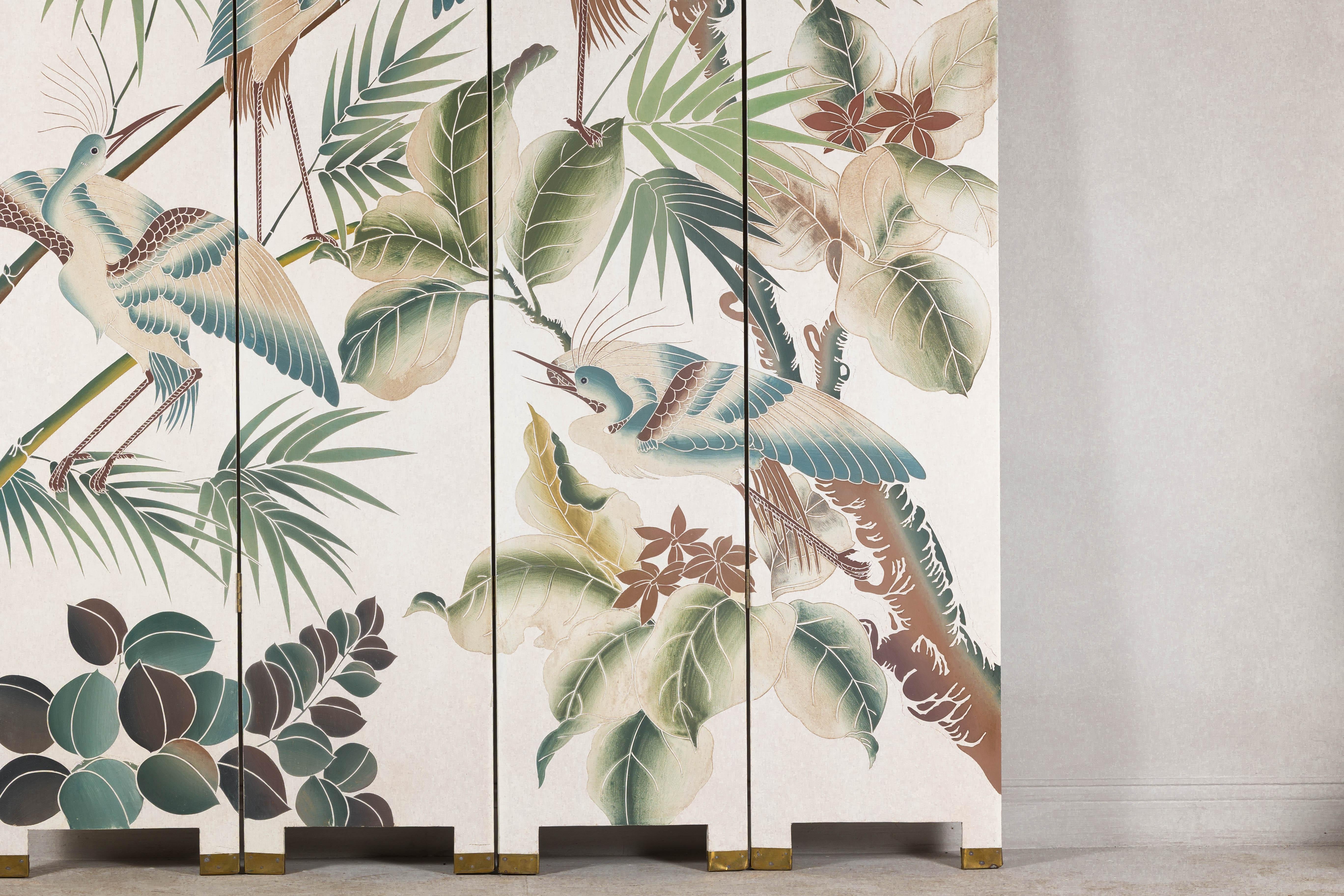 20th Century White Lacquer Four-Panel Screen with Hand-Painted Cranes and Foliage For Sale