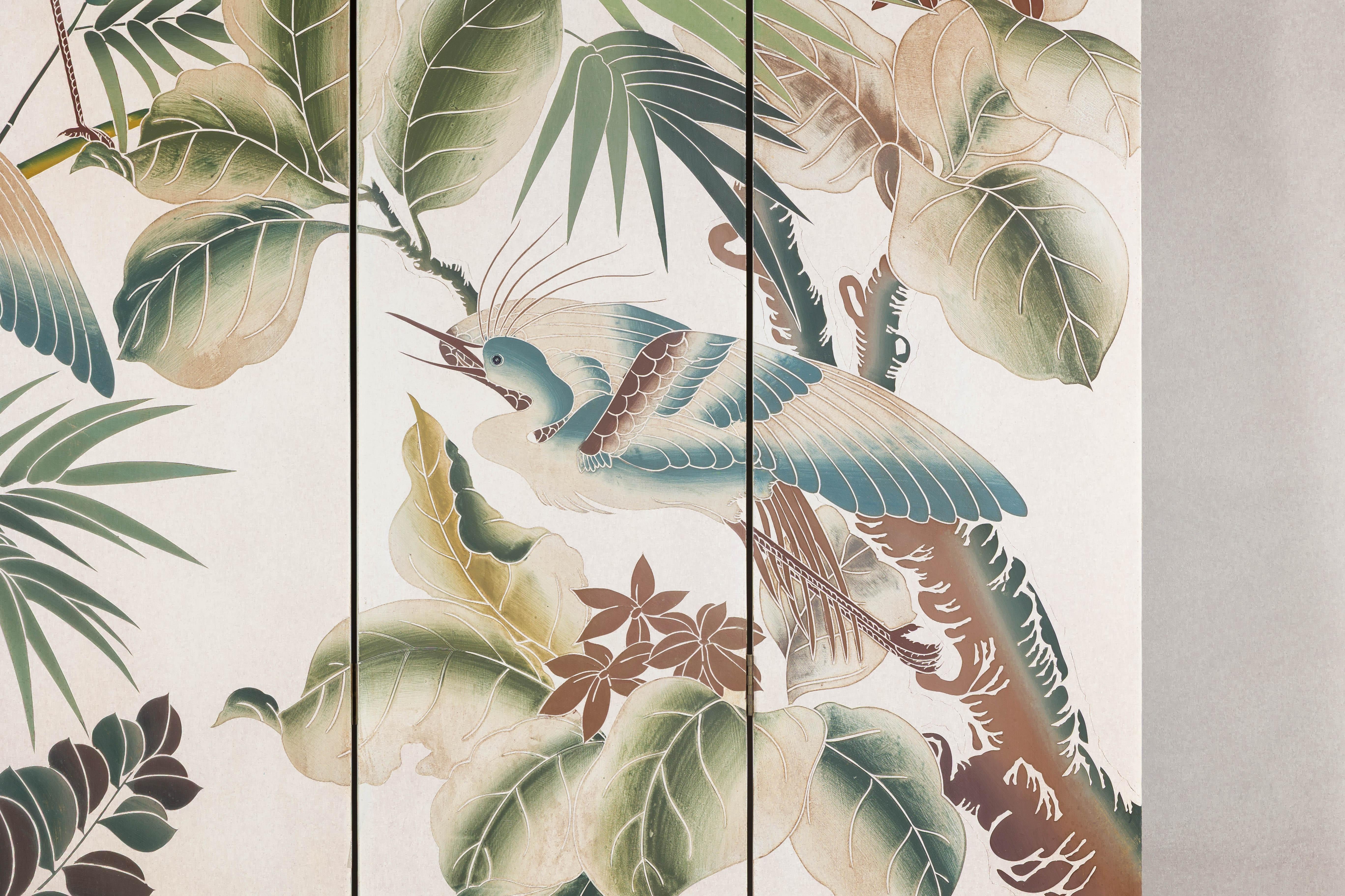 White Lacquer Four-Panel Screen with Hand-Painted Cranes and Foliage For Sale 2
