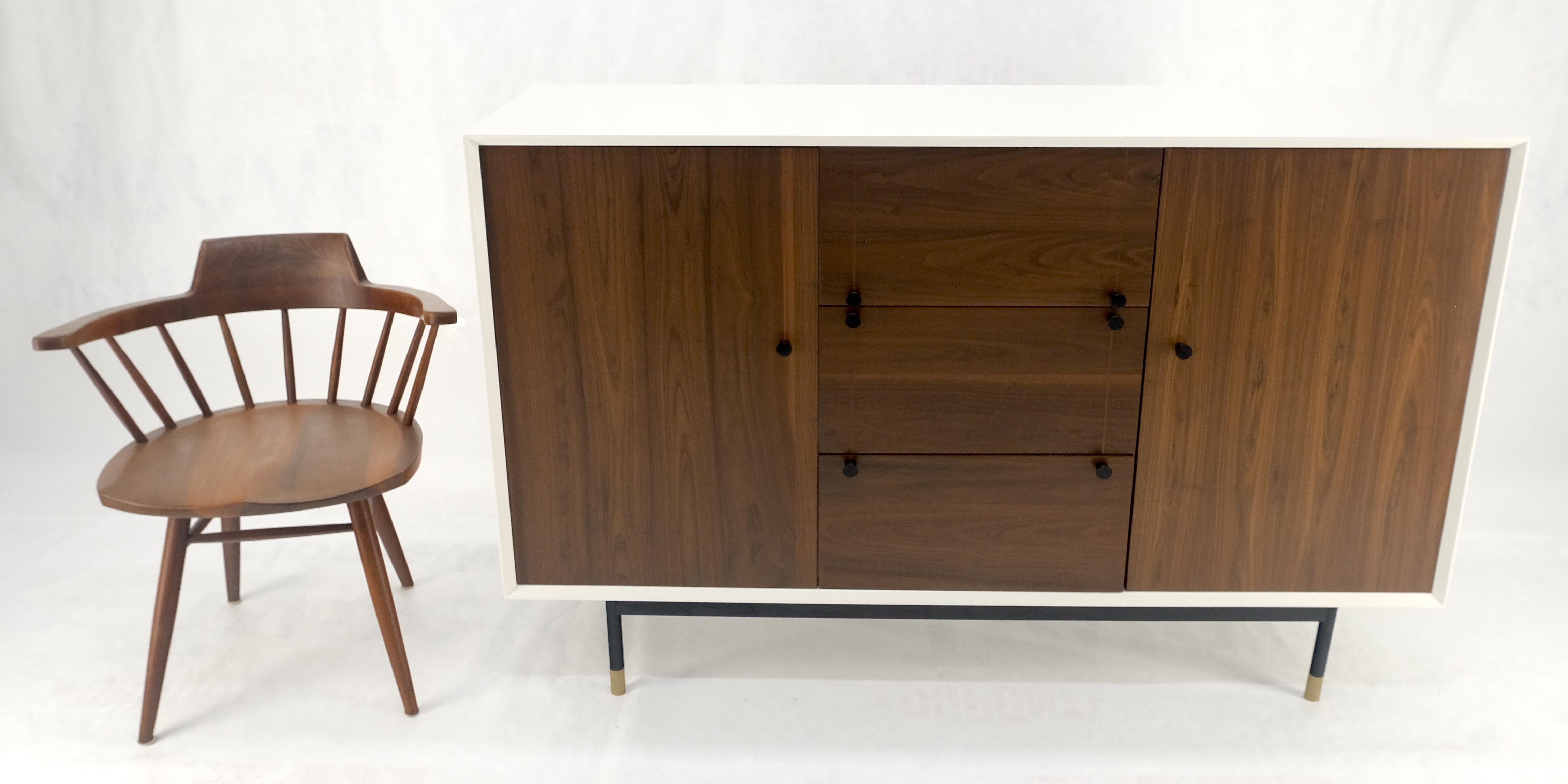 Noce Cassettone Credenza a due ante e 3 cassetti, alto 39