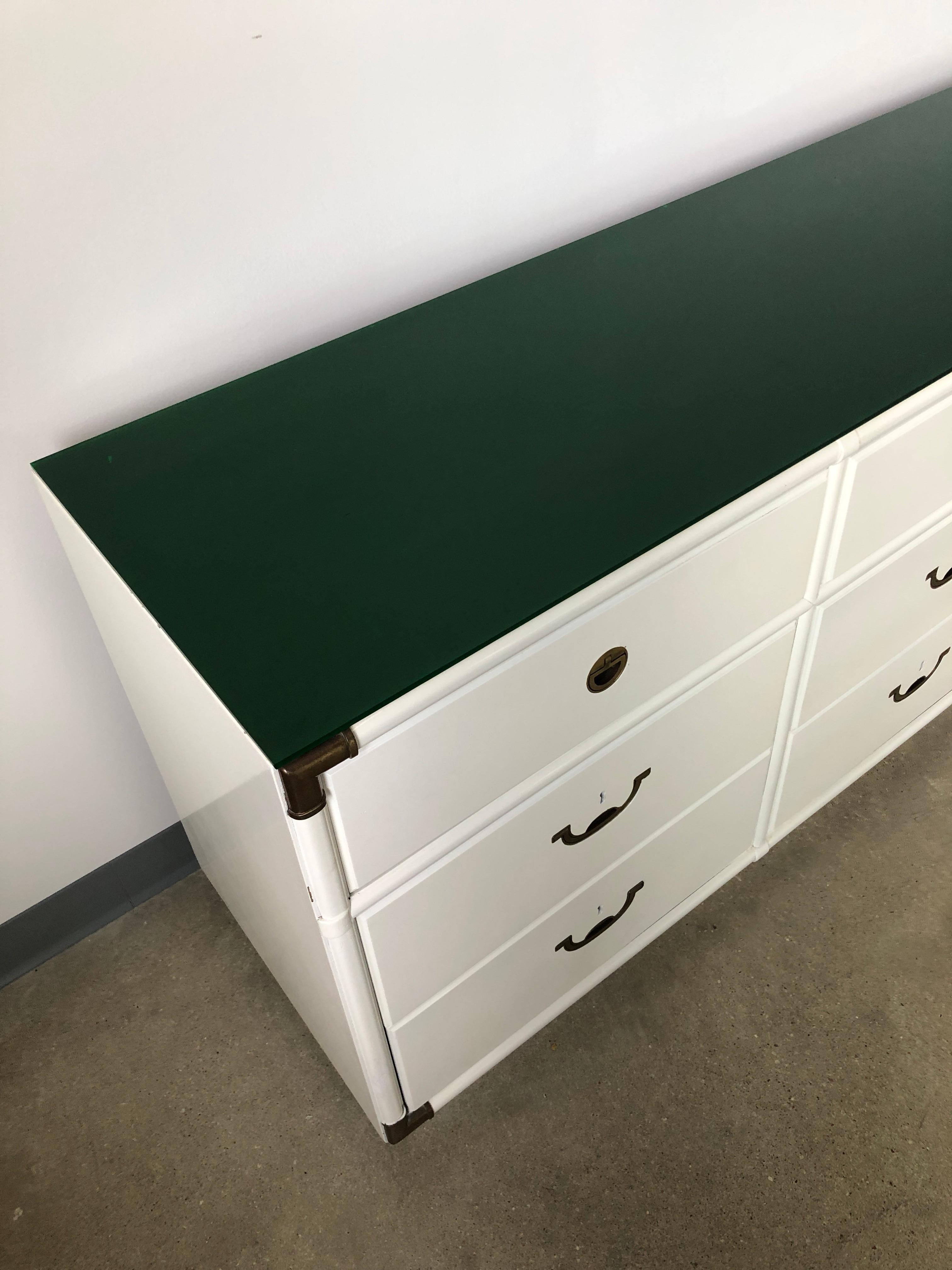 Mid-Century Modern White Lacquered, 9-Drawer w/ Brass Hardware & Green Lucite Top Campaign Dresser For Sale