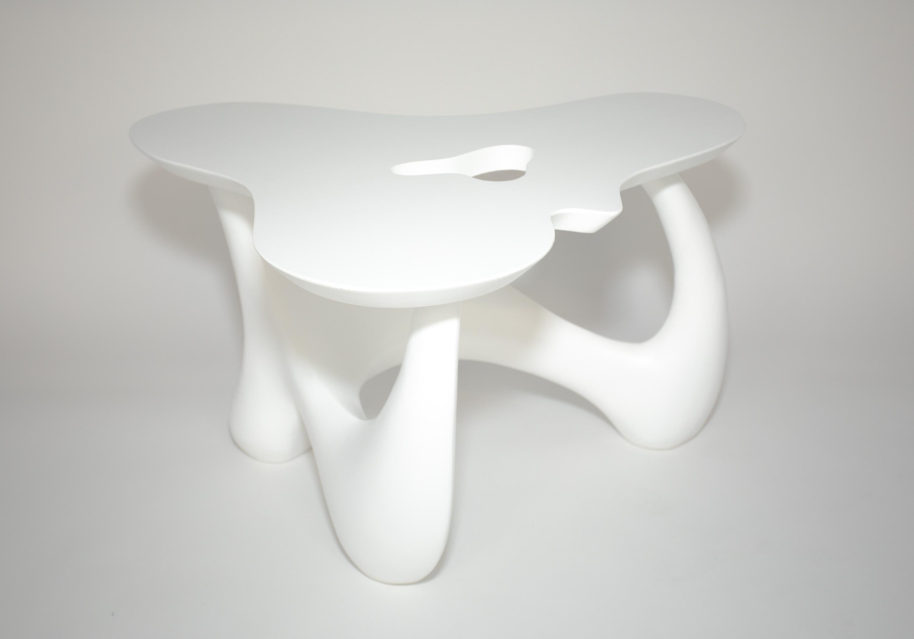 White Lacquered Wood Biomorphic Table
An exuberant example of Mid Century Design
The base and the top are separate Pieces
nicely refinished



