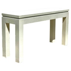 White Lacquered Console Table White Lacquered Console Table