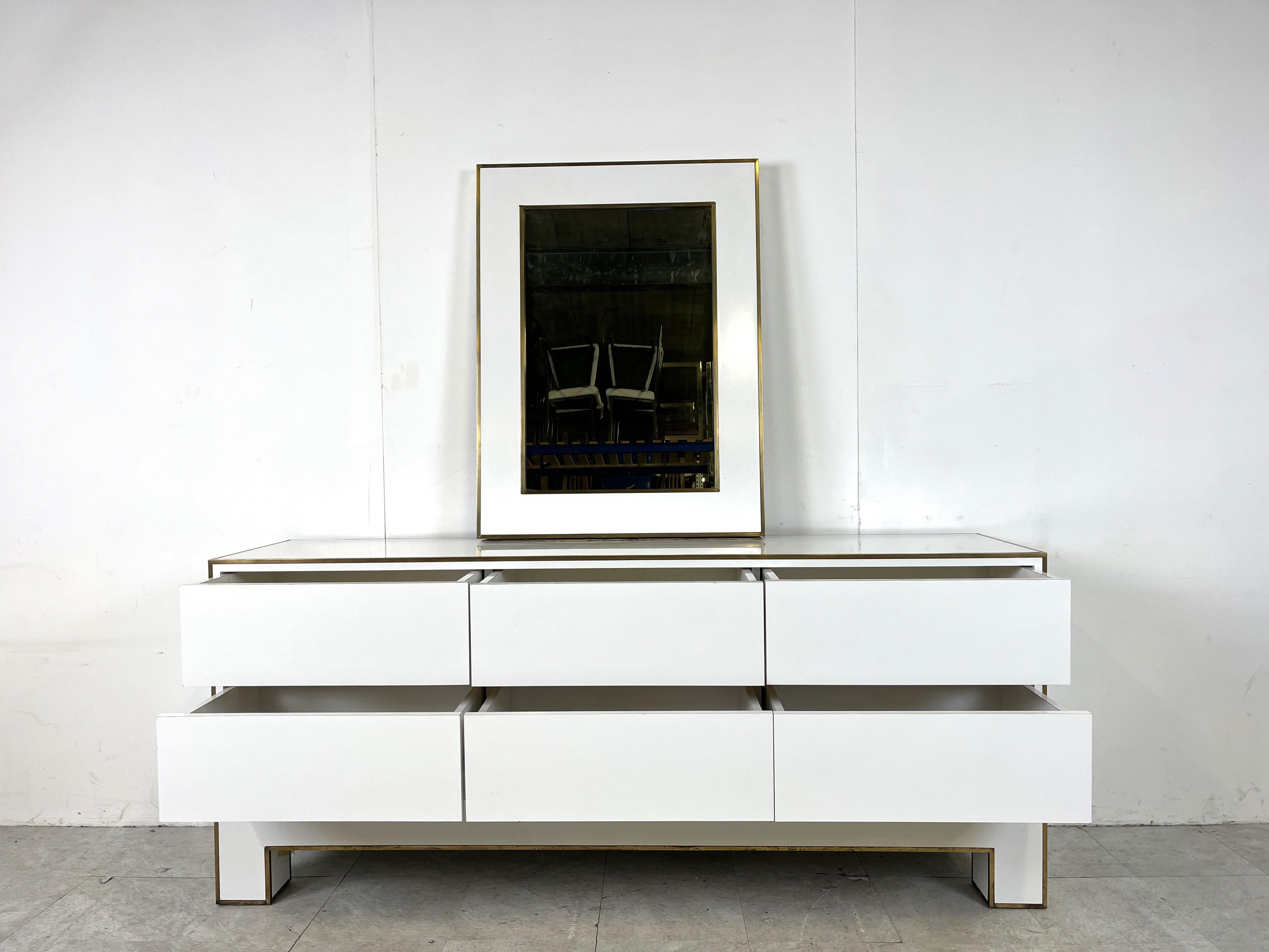 Late 20th Century White lacquered credenza by Alain Delon with mirror, 1970s For Sale