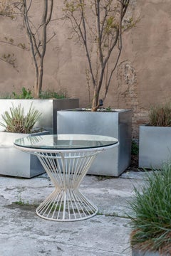 Midcentury Italian white Lacquered Iron Round Table