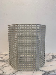 Vase en métal laqué blanc de Josef Hoffmann pour Bieffeplast, Italie 1980