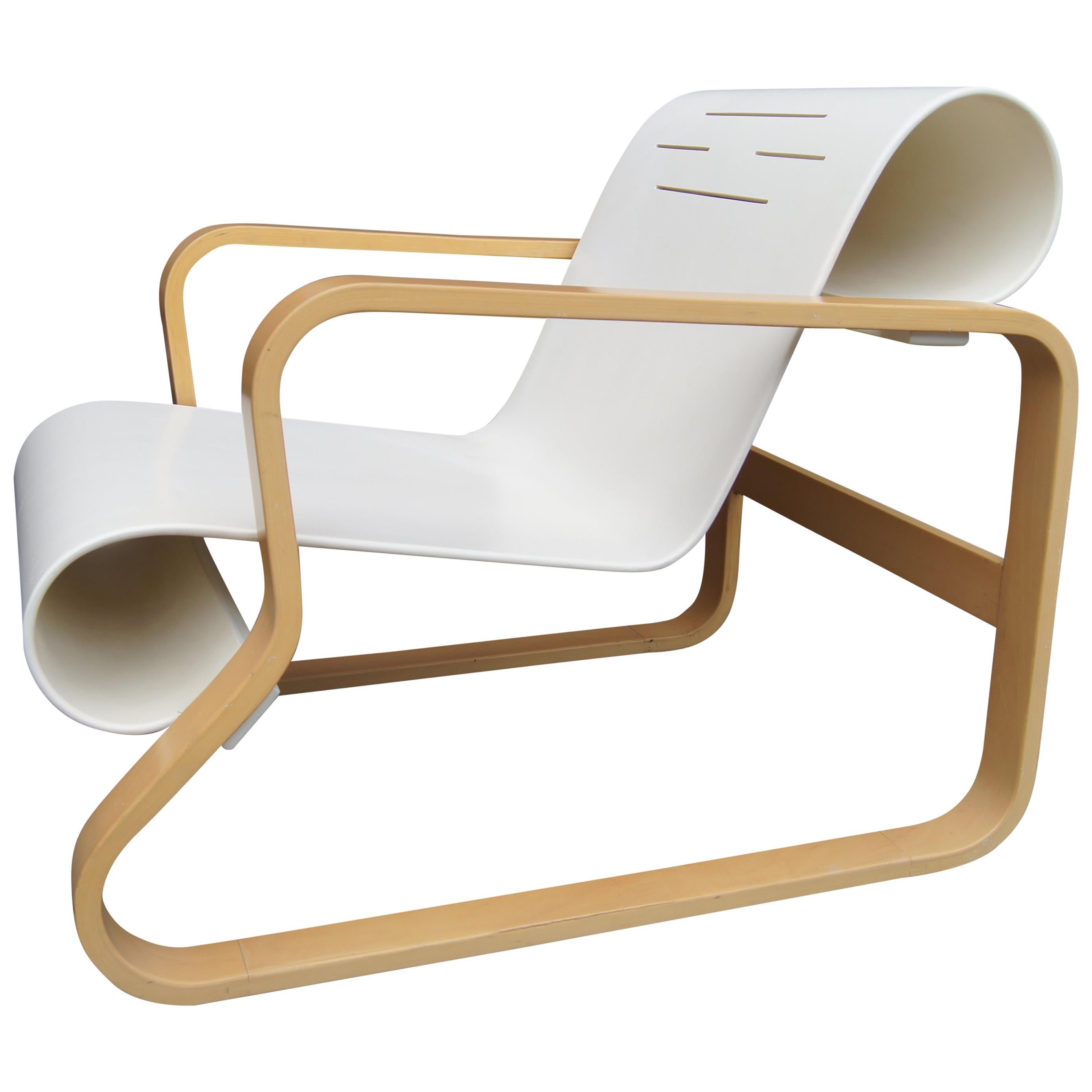 White-Lacquered Paimio 41 Armchair by Alvar Aalto