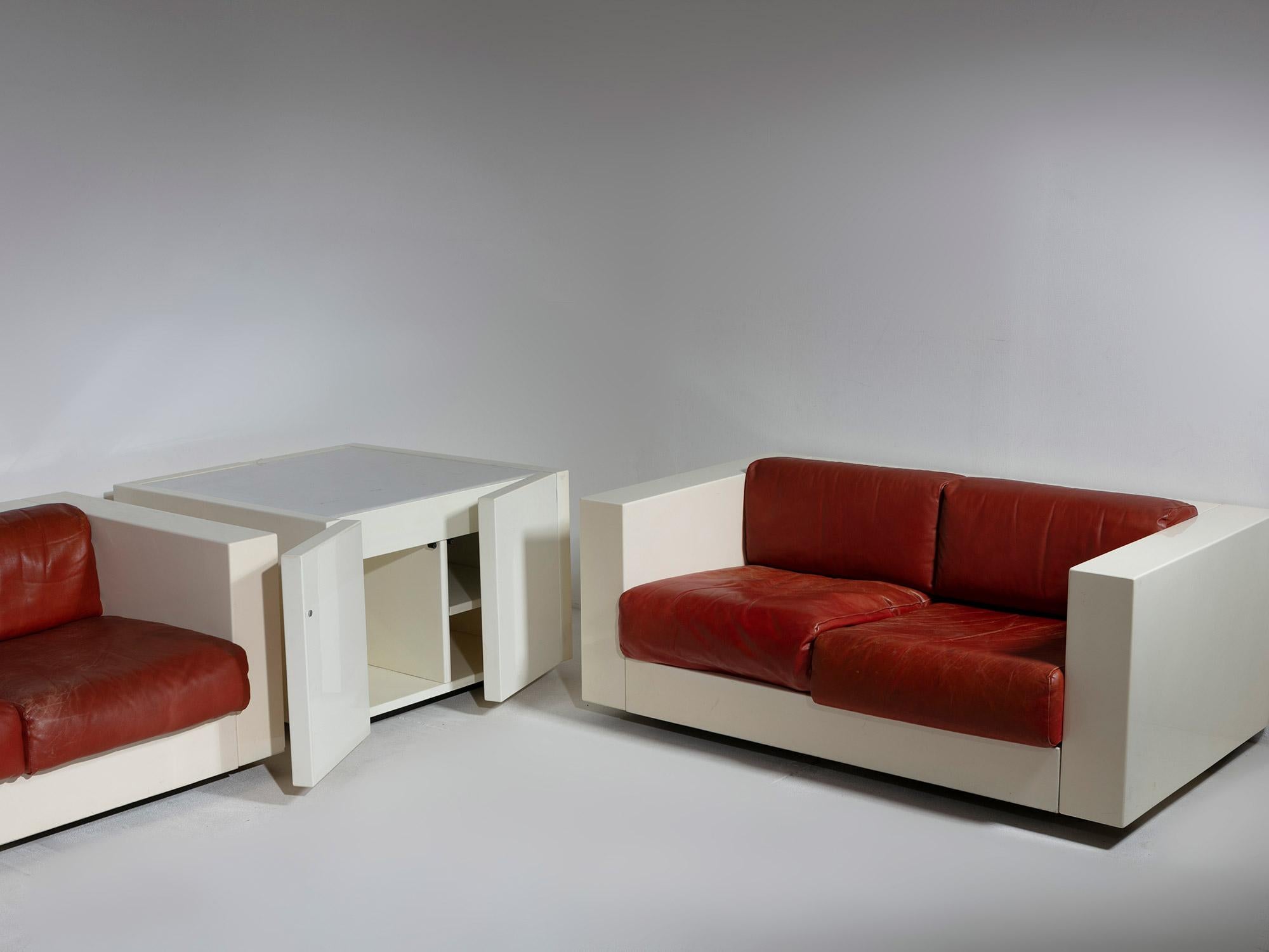 White Lacquered 