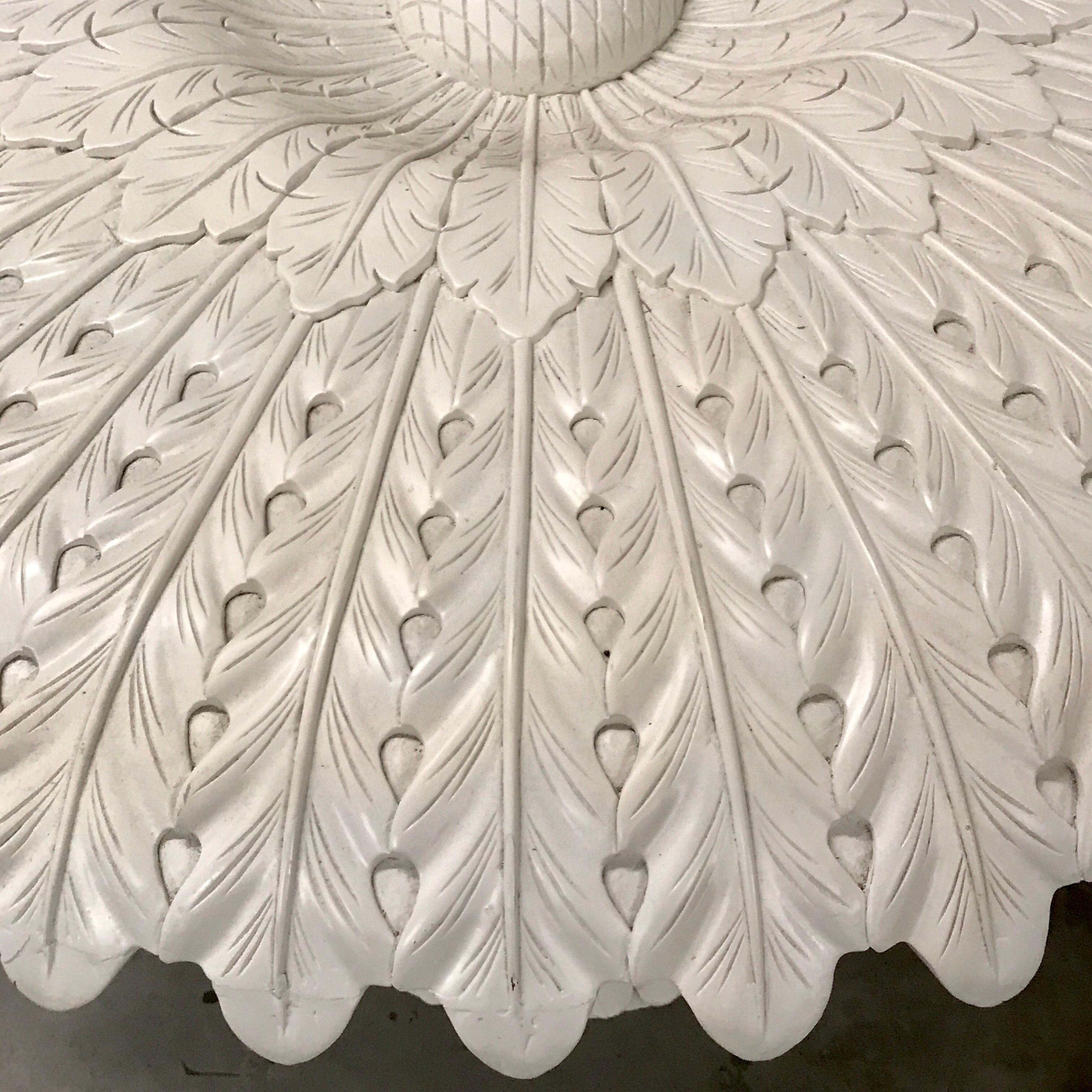 White Lacquered Sculptural Sunflower Table, in the Manner of Pedro Friedeberg In Good Condition For Sale In Atlanta, GA