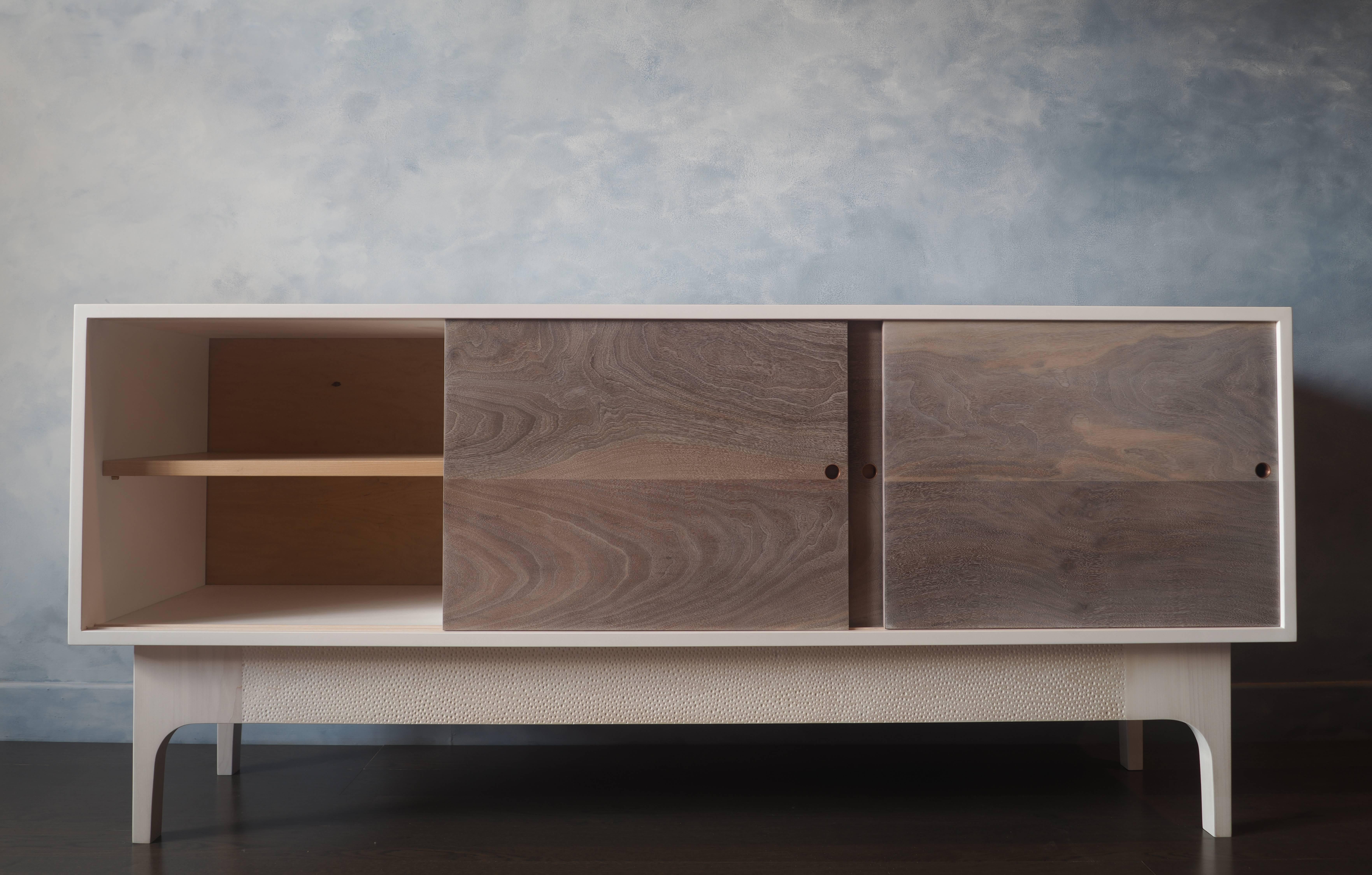 Modern White Lacquered Sideboard with Walnut Doors and Hand-Carved Base