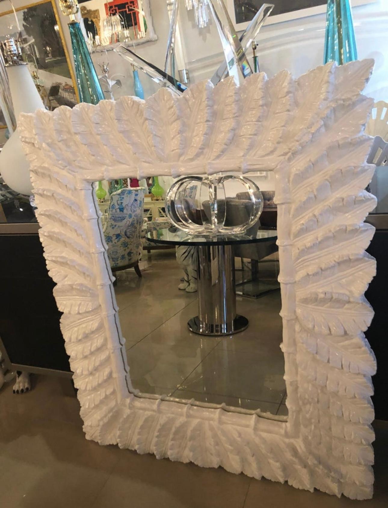 White Lacquered Tropical Palm Tree Leaf Wall Mirror Faux Bamboo In Good Condition For Sale In West Palm Beach, FL