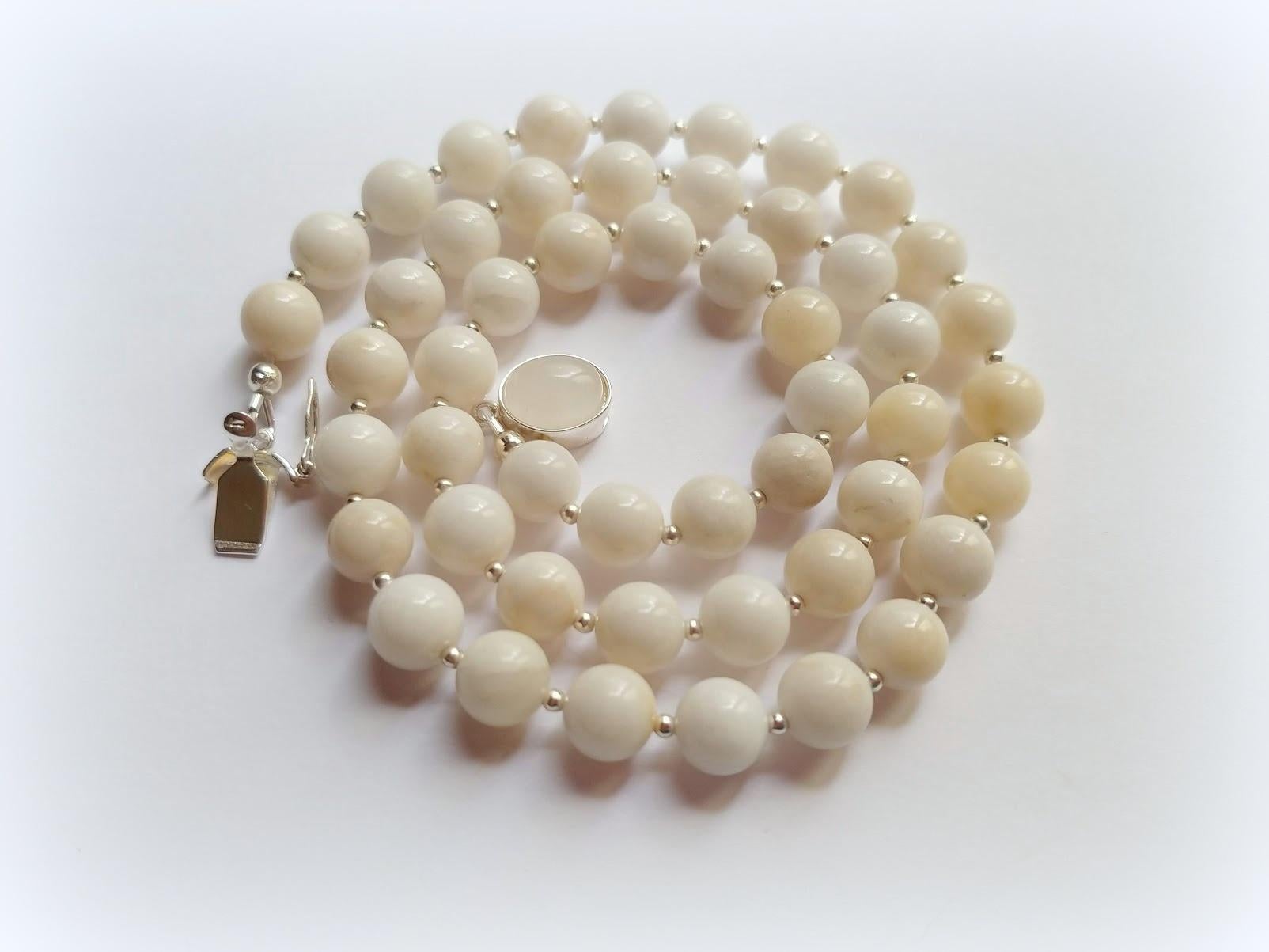 fat pearl necklace
