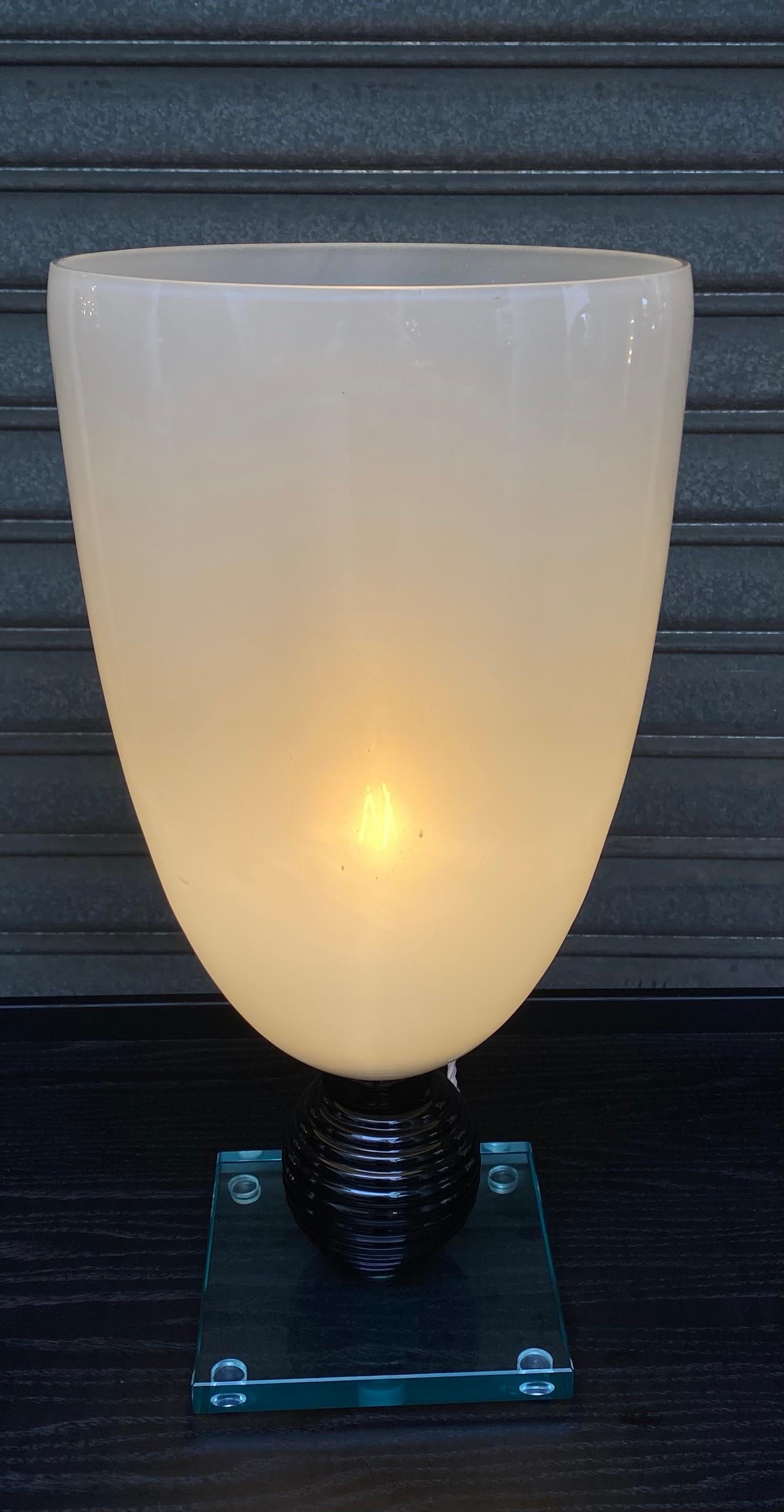 Lampe blanche en verre de Murano en vente 1