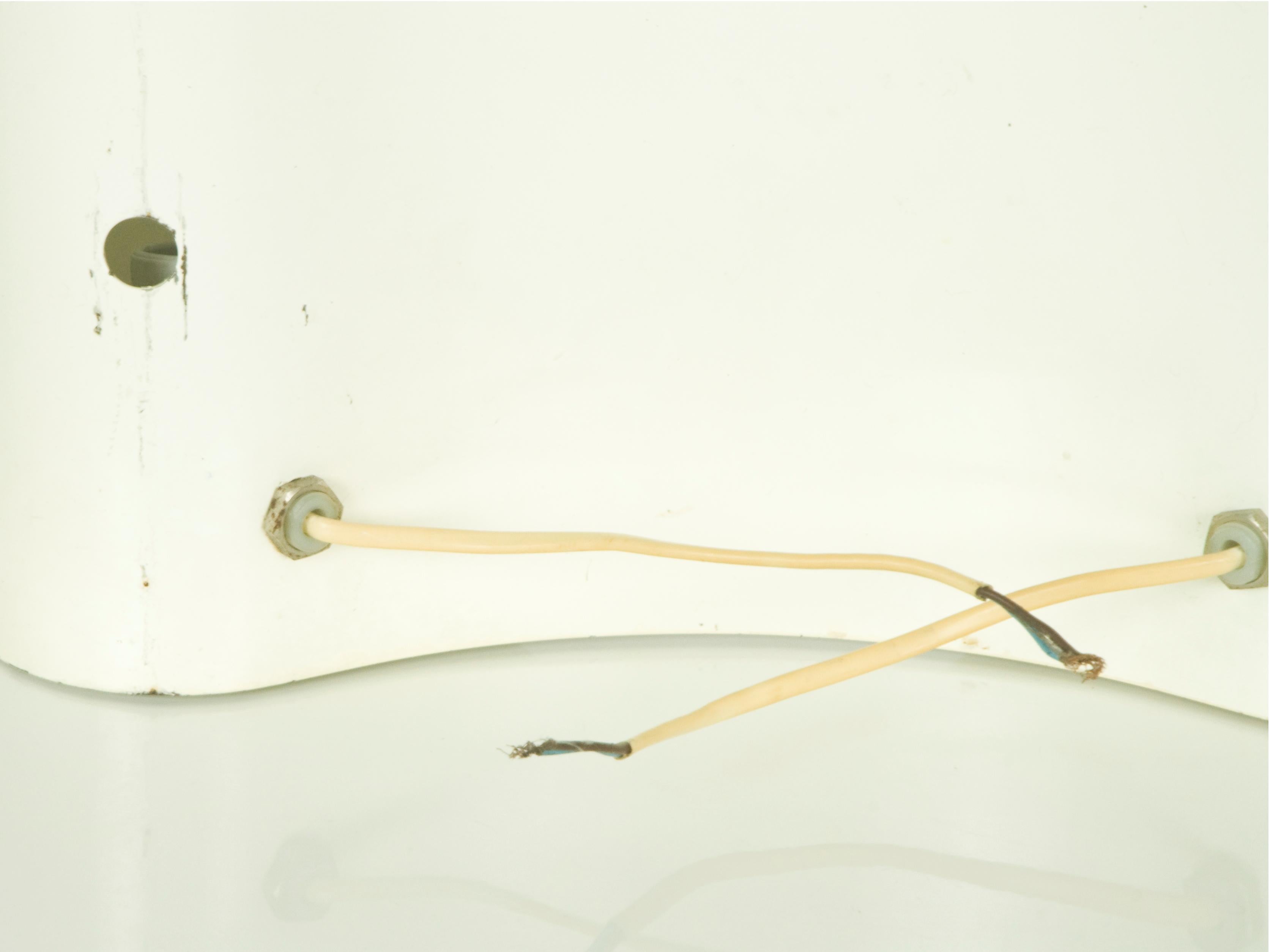 Aplique de 2 luces de metal lacado blanco Foglio de Afra Tobia Scarpa para Flos, 1966 Italiano en venta