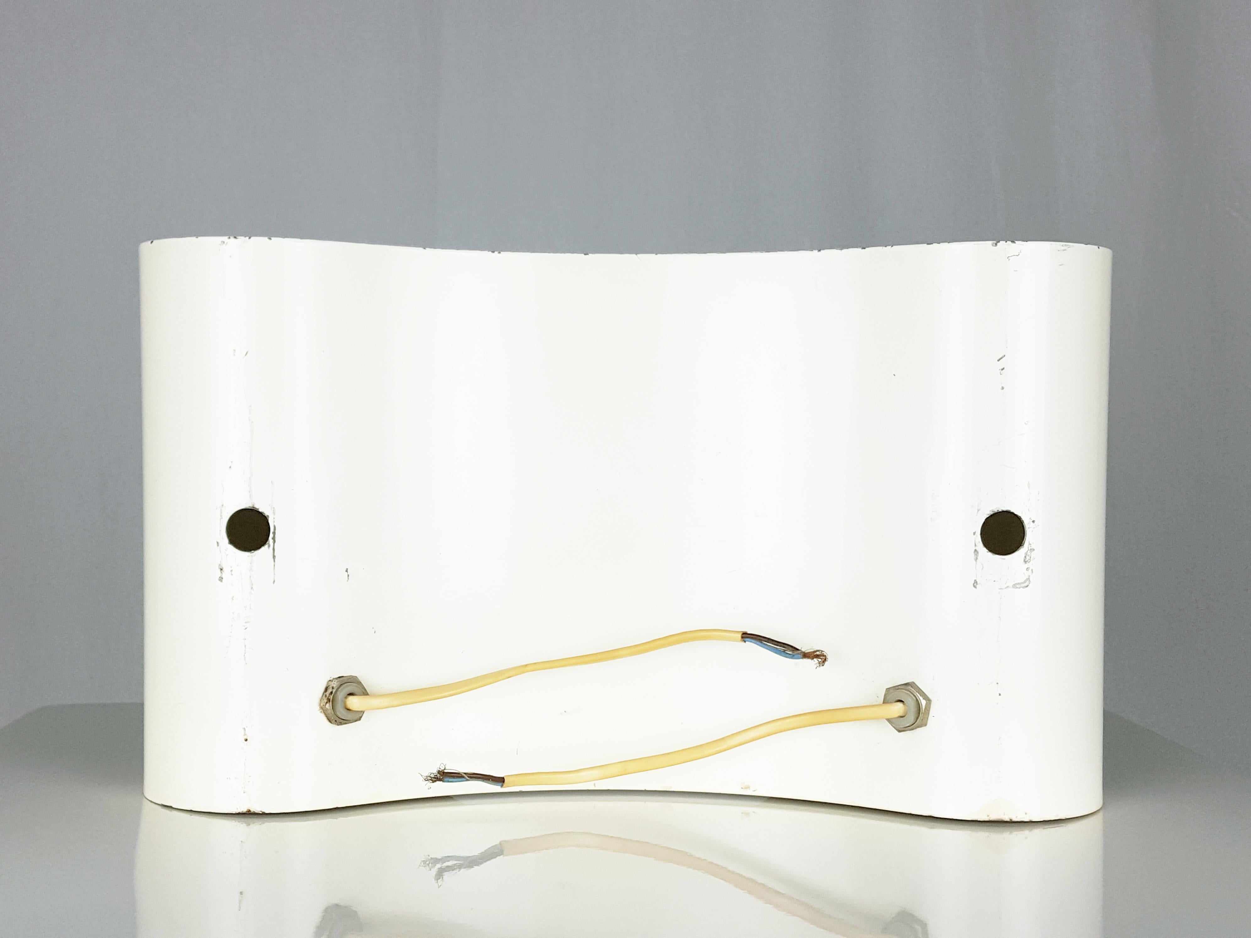 White Laquered Metal 2-Lights Sconce Foglio by Afra Tobia Scarpa for Flos, 1966 For Sale 1