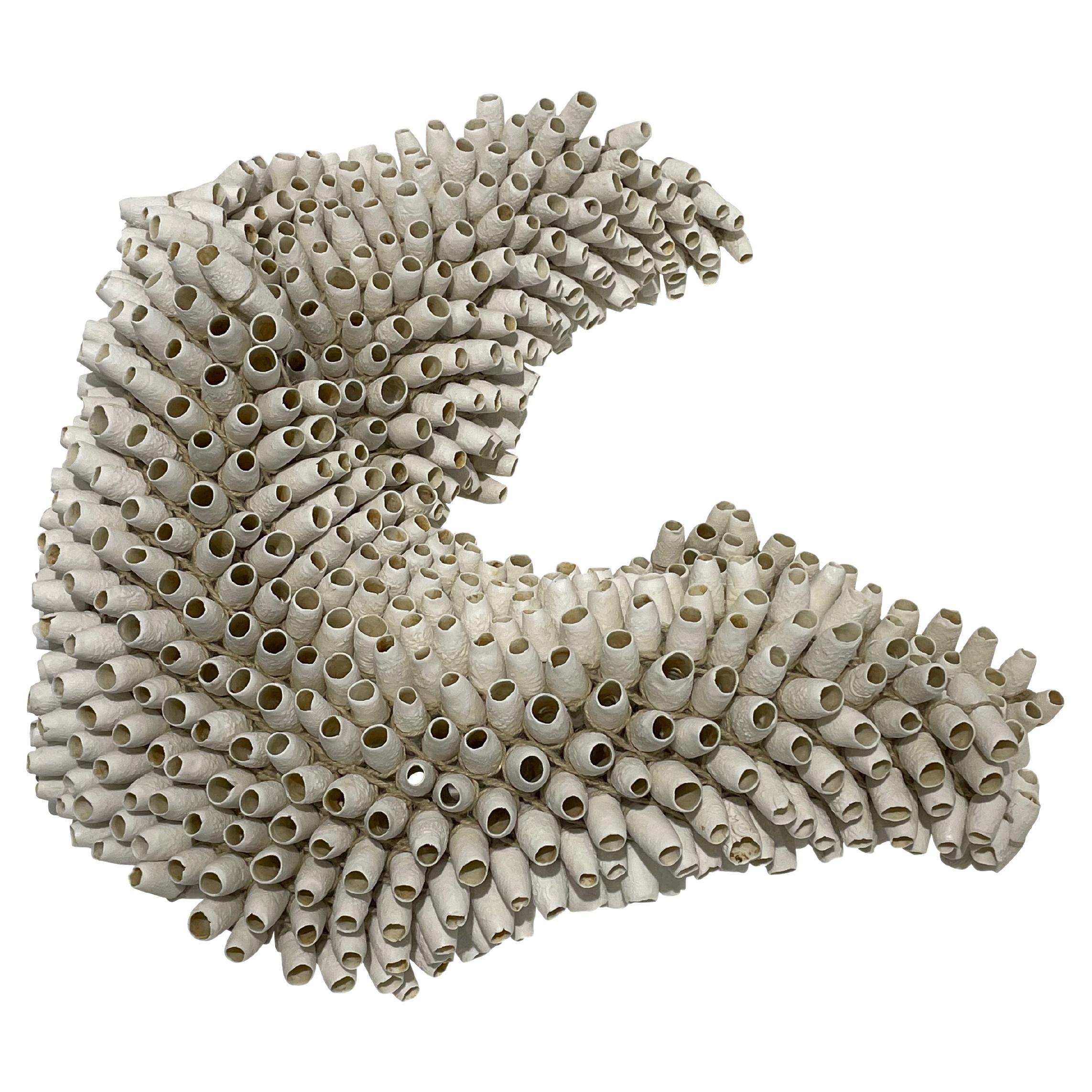 Weiße große Porzellan-Röhrenskulptur, Frankreich, Contemporary