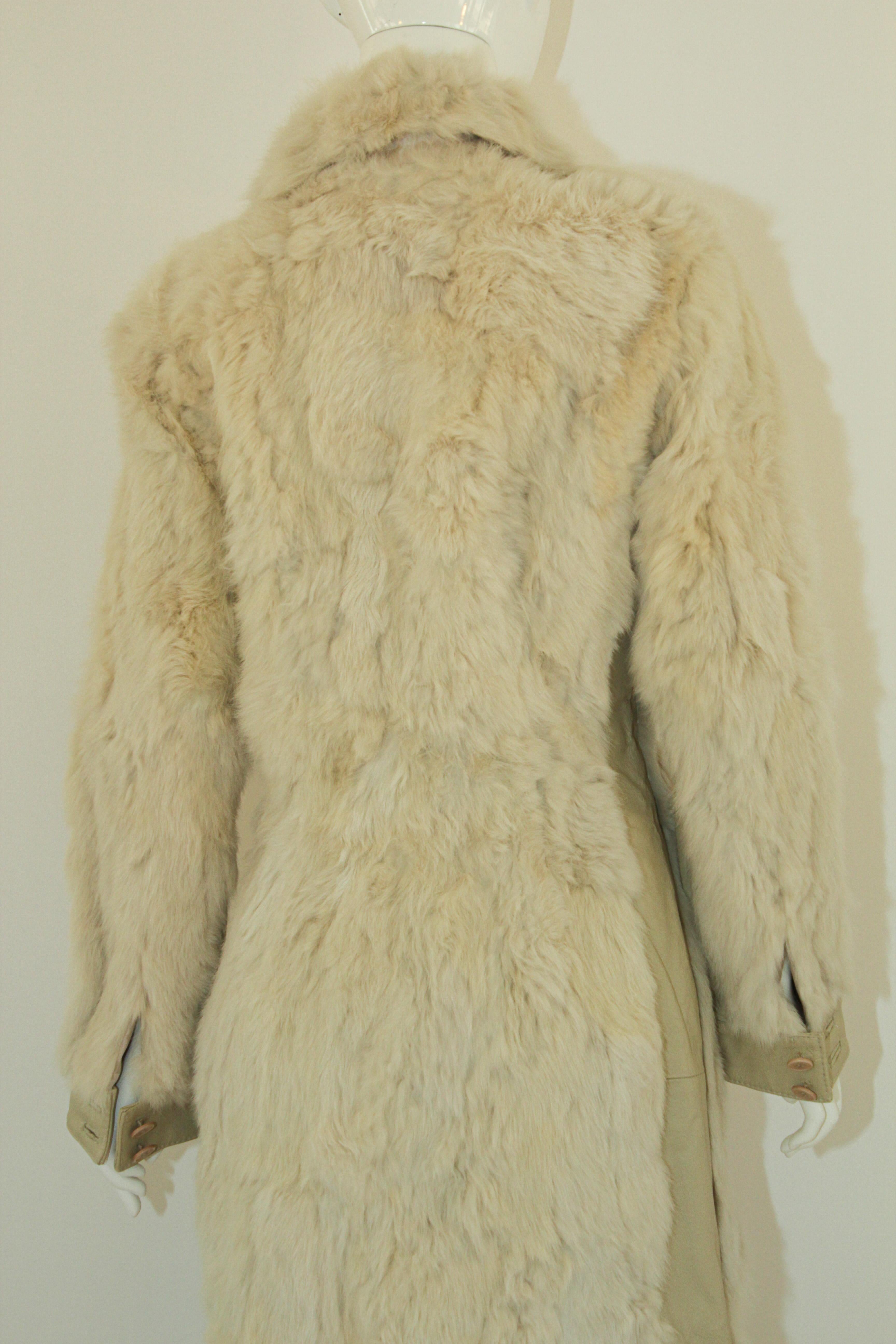 White Leather and Fur Vintage Coat with Zipper 1970's For Sale 7
