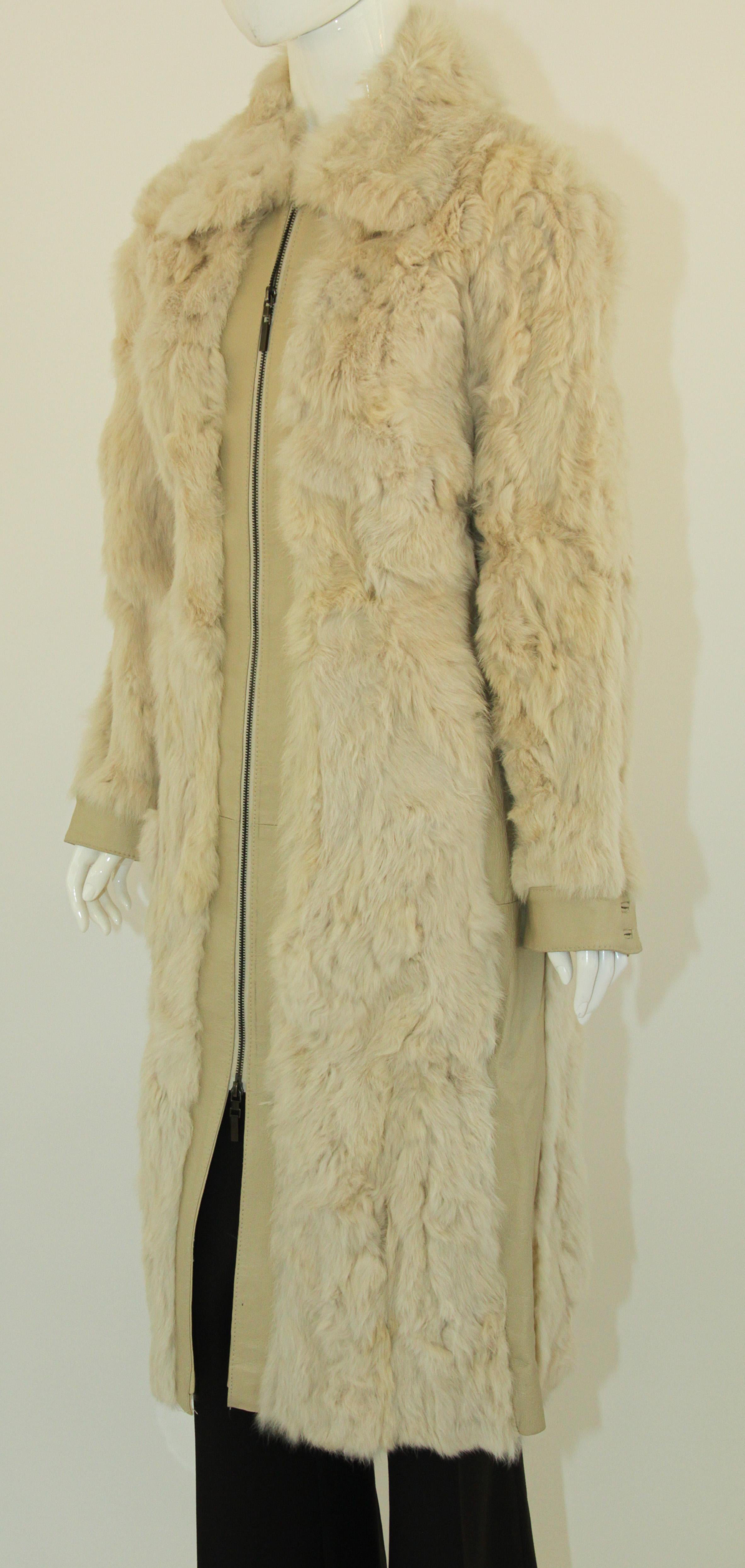 White Leather and Fur Vintage Coat with Zipper 1970's For Sale 10