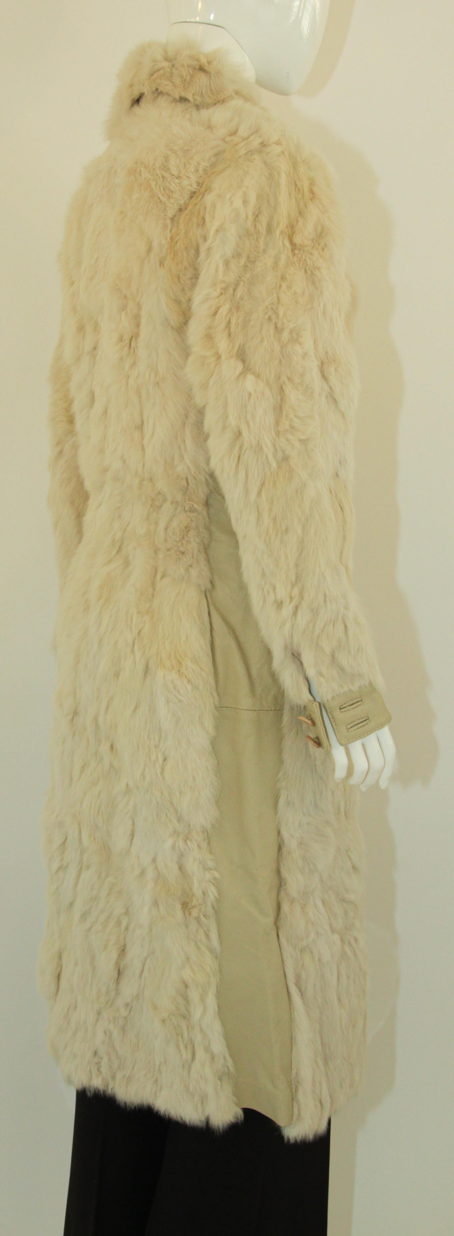 White Leather and Fur Vintage Coat with Zipper 1970's For Sale 4
