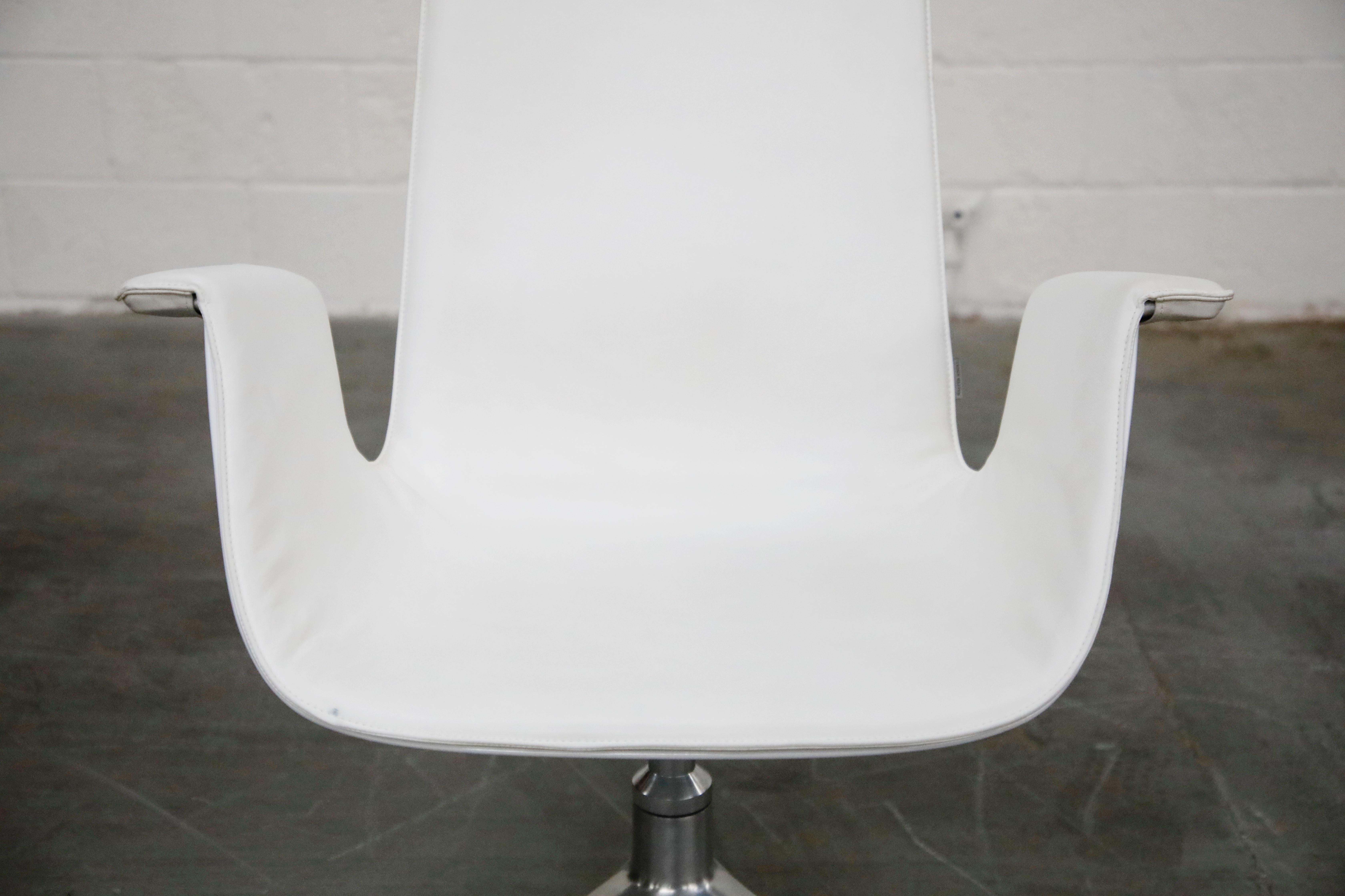 White Leather 'Bird' Swivel Chair by Preben Fabricius & Jørgen Kastholm, Signed 4