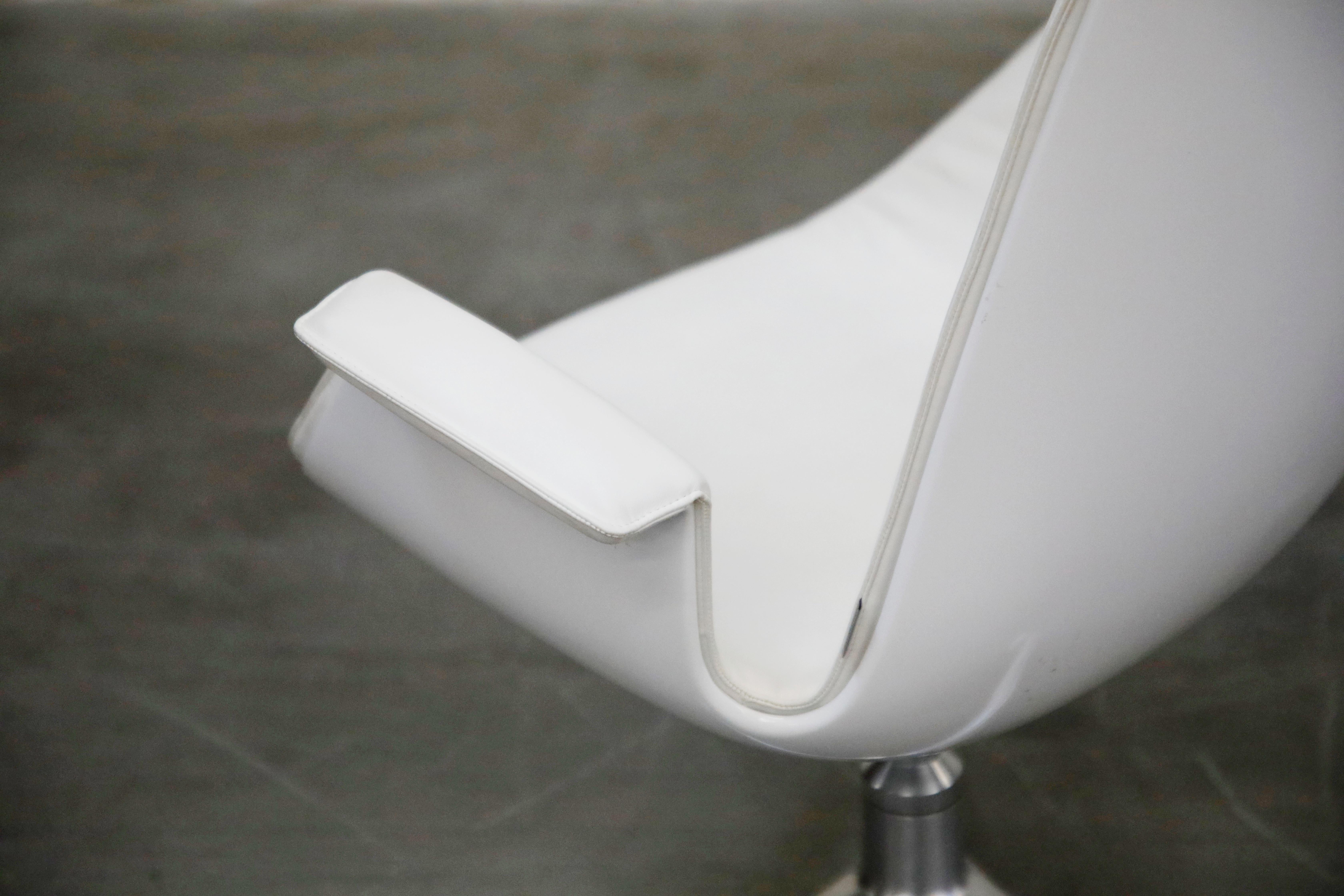 White Leather 'Bird' Swivel Chair by Preben Fabricius & Jørgen Kastholm, Signed 8