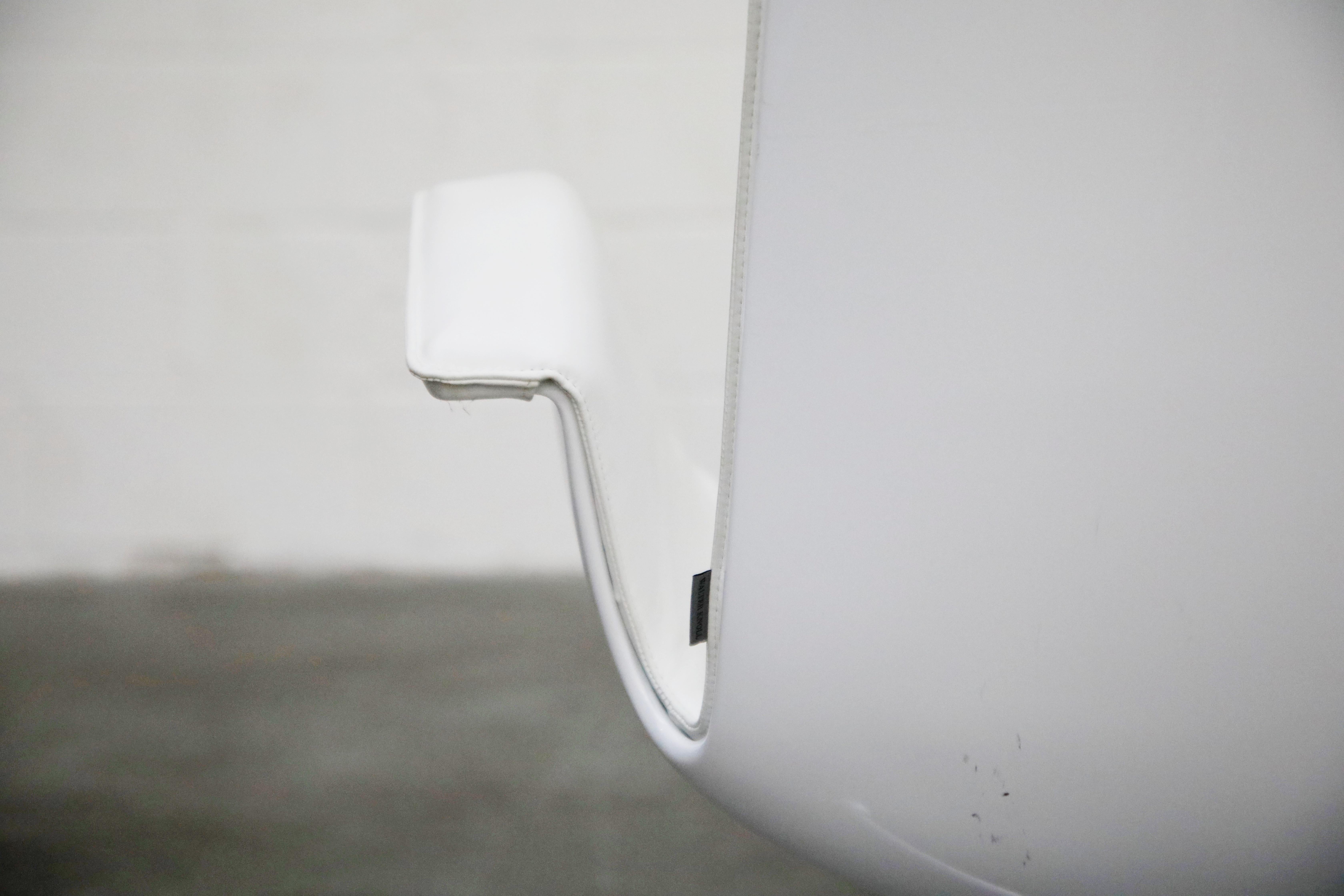 White Leather 'Bird' Swivel Chair by Preben Fabricius & Jørgen Kastholm, Signed 11