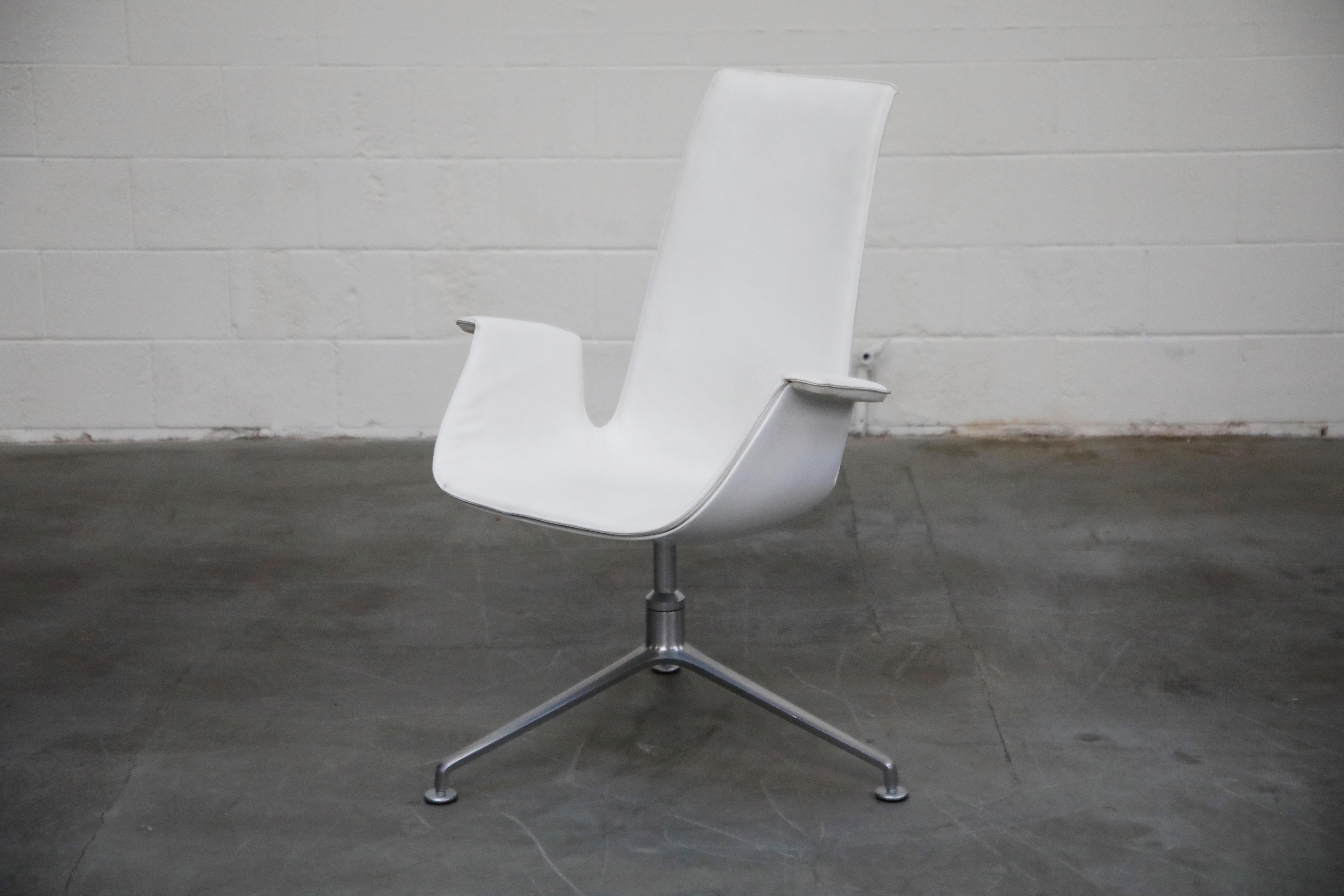 German White Leather 'Bird' Swivel Chair by Preben Fabricius & Jørgen Kastholm, Signed