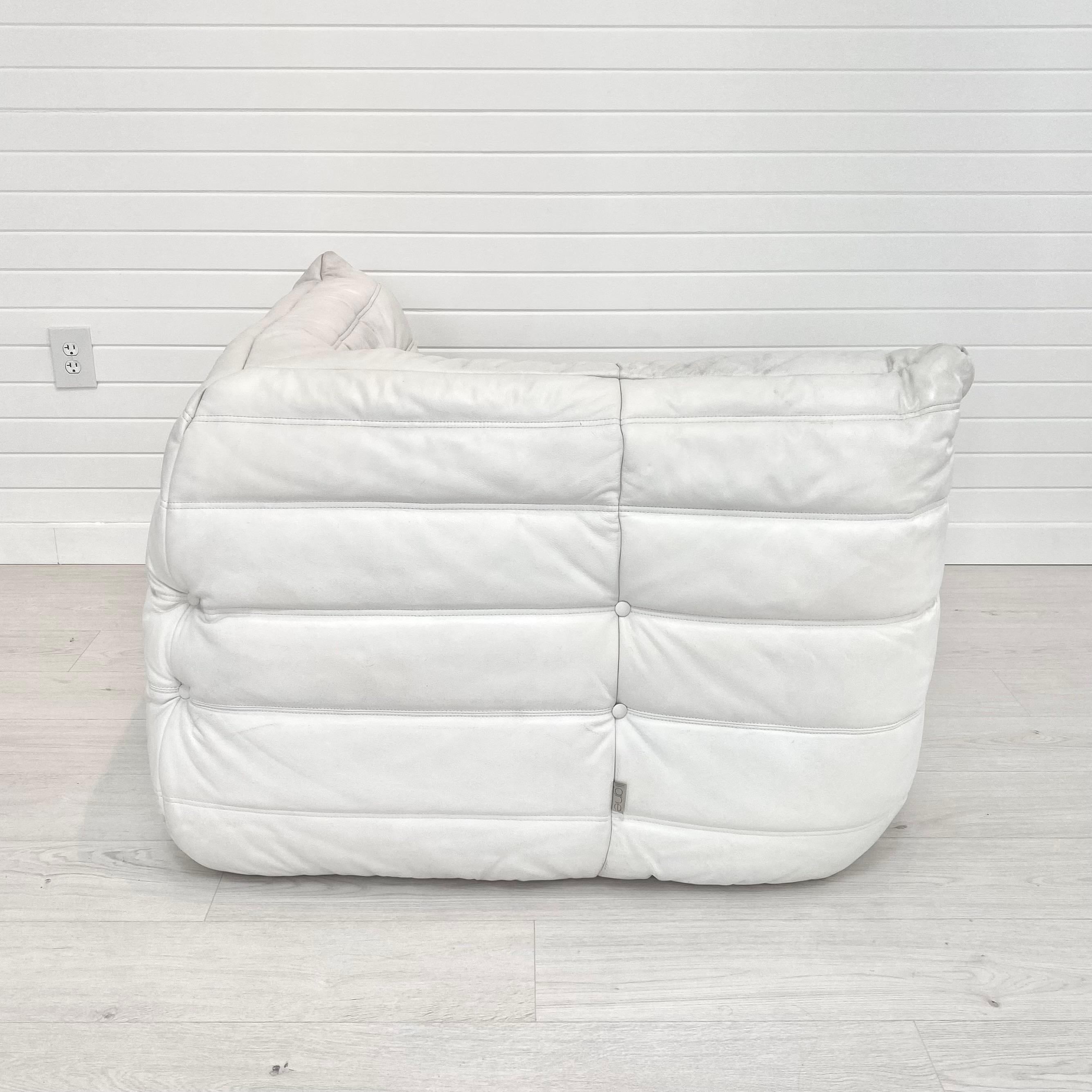 White Leather Corner Togo Seat by Ligne Roset, 1980s France In Good Condition For Sale In Los Angeles, CA
