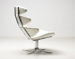 White Leather EJ5 Corona Chair by Poul Volther