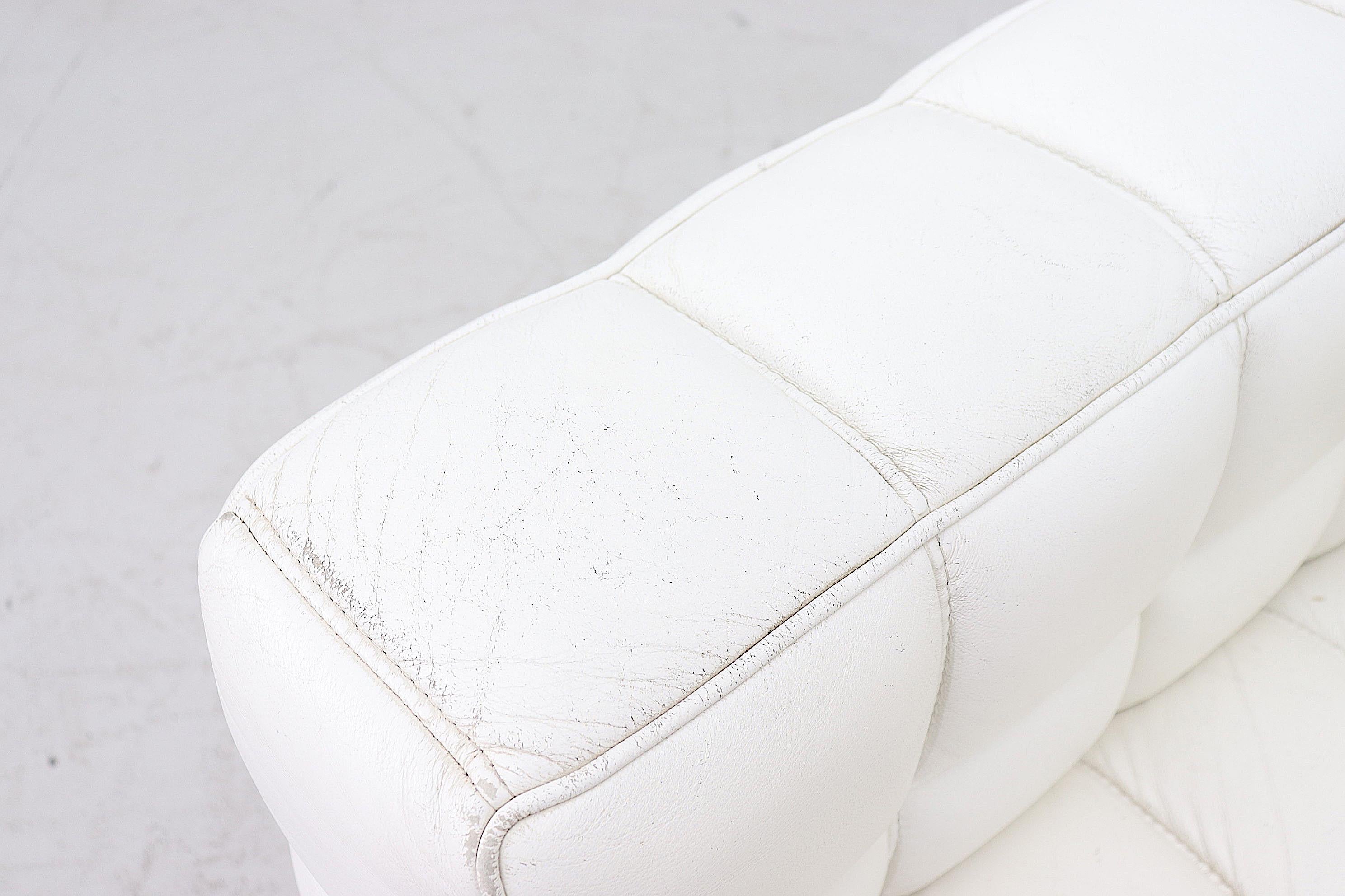 White Leather Kubus Style Lounge Chairs with Ottoman 8