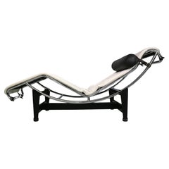 White leather LC4 chaise longue by Le Corbusier for Cassina, 1960s