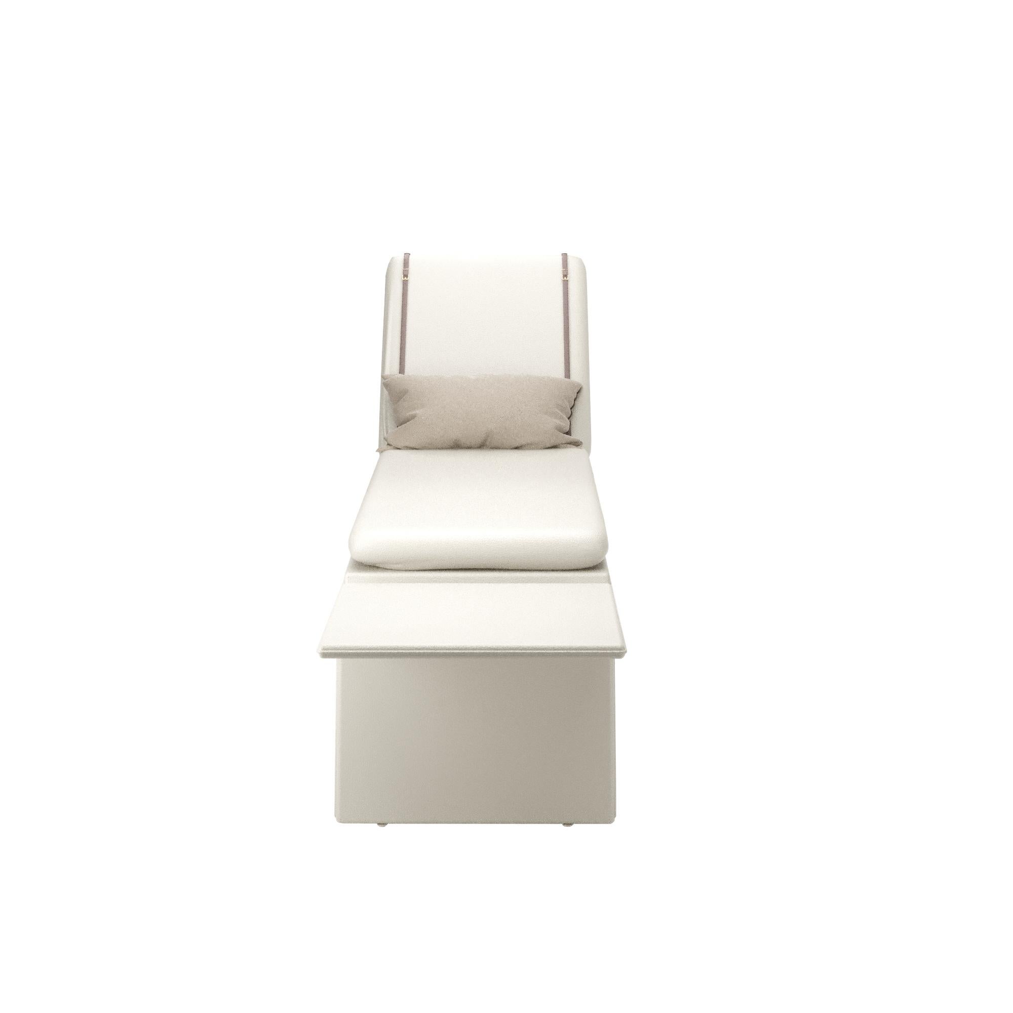 Other White Leather Modern Panama Chaise Longue For Sale