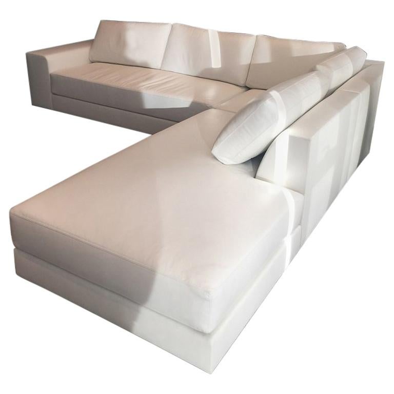 White Leather Sectional, Atelier Gary Lee Chai Ming Studios  For Sale