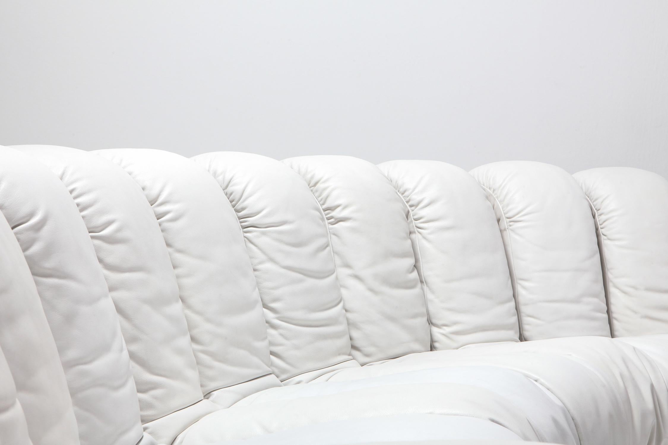 White Leather Sectional Sofa DS-600 by De Sede Switzerland in White Leather In Excellent Condition In Antwerp, BE