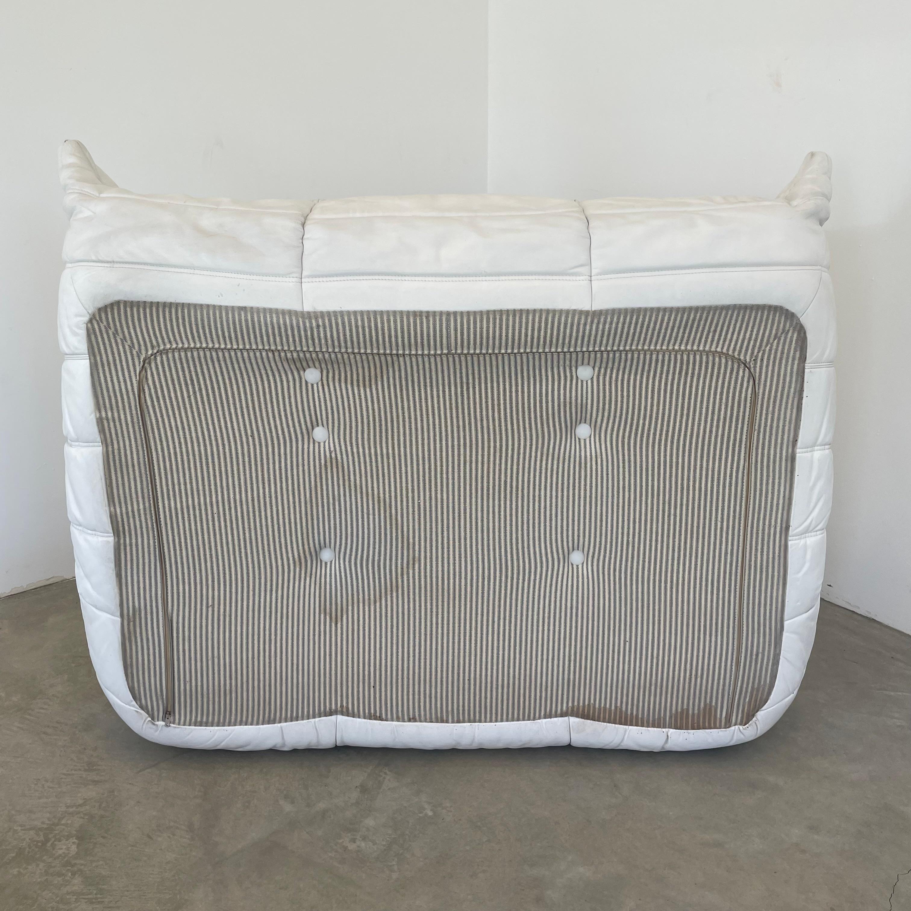 20th Century White Leather Togo Set by Ligne Roset, 1990s France For Sale