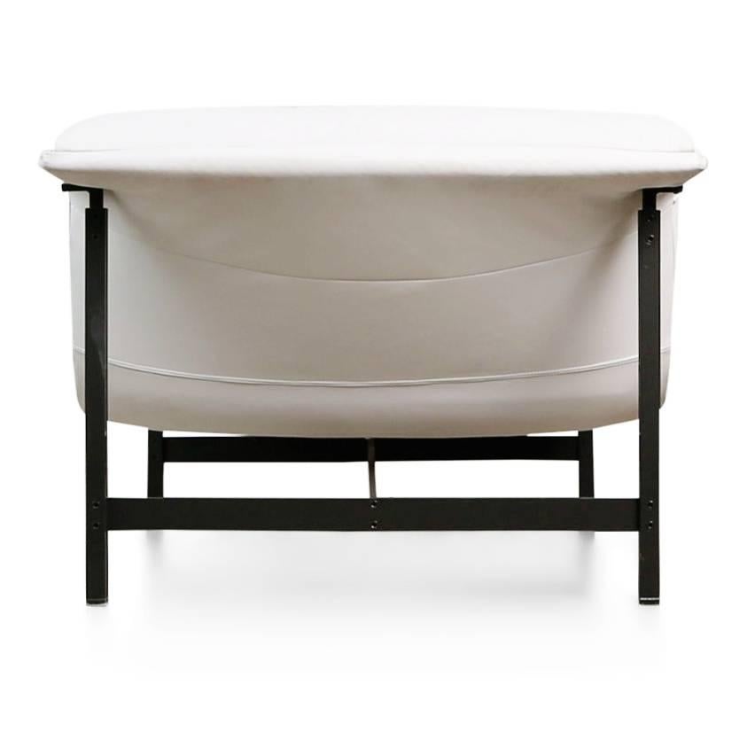 White Leather Wave Chaise Longue by Giovanni Offredi for Saporiti Italia In Good Condition In Los Angeles, CA