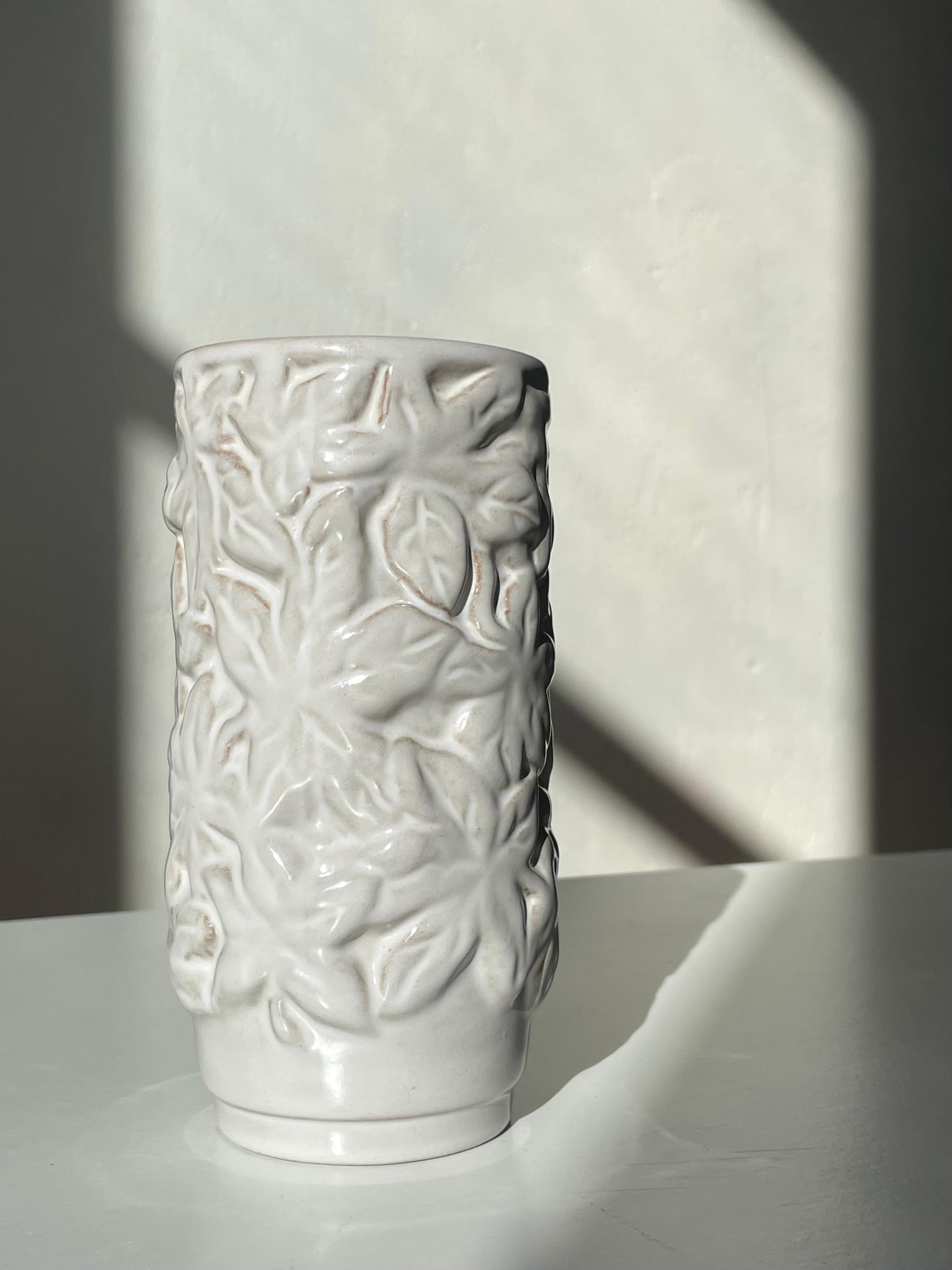 Hand-Carved White Leaves Decor Vintage Vase  For Sale