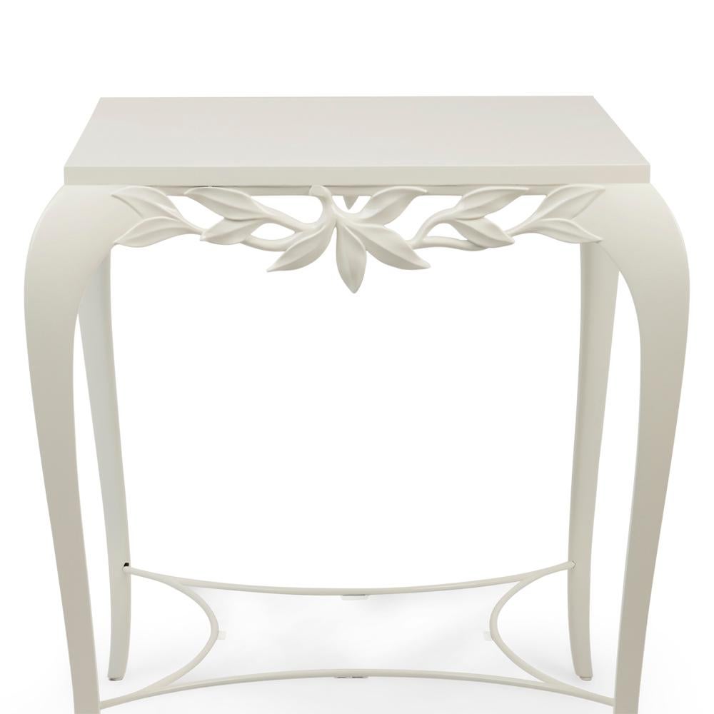 Side Table White Leaves with curving legs.
Made with solid mahogany wood legs, in
Ivory lacquered finish and with veneered 
mahogany top. On forged iron base.
 