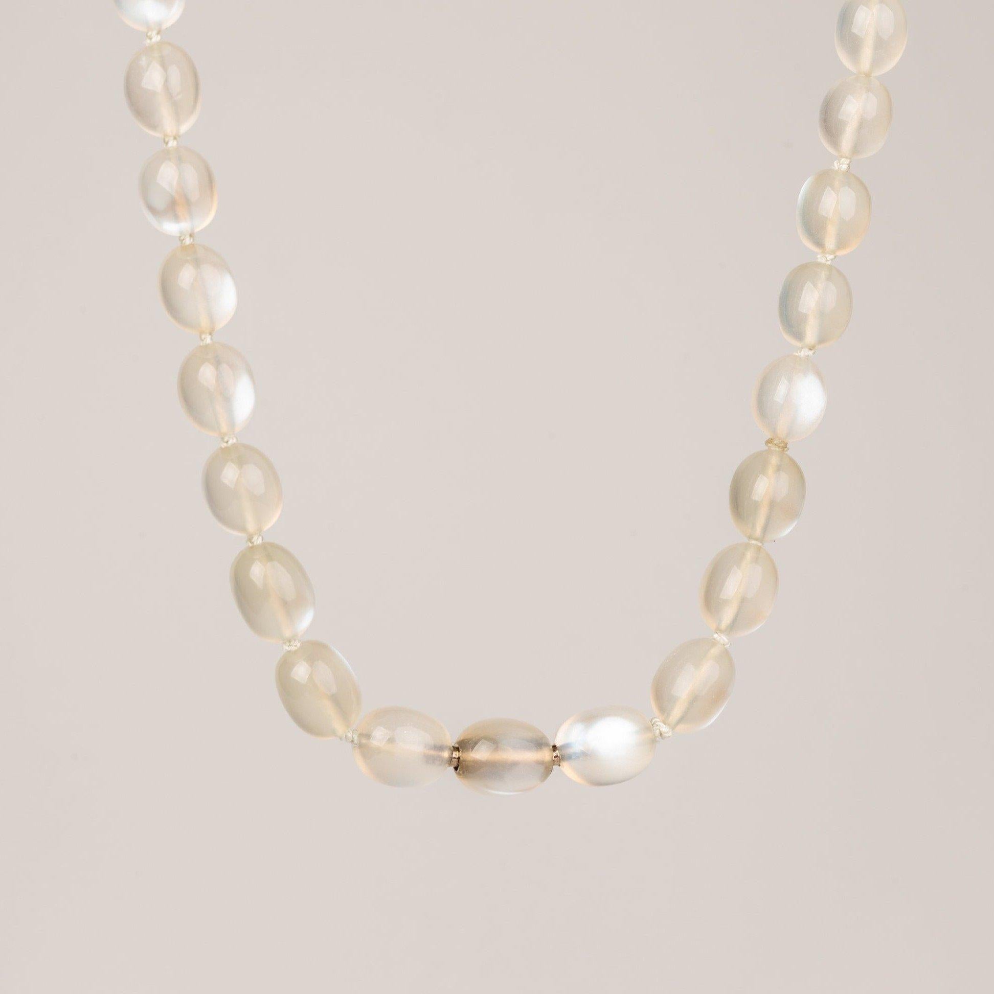 White Lentil Moonstone Necklace with an 18k Yellow Gold Black Opal Clasp For Sale 1