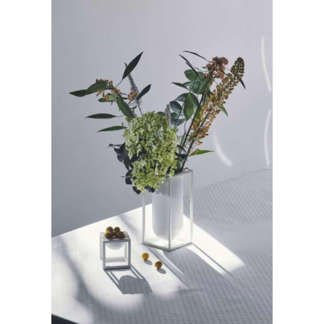 Vaso White Lily Kubus di By Lassen In condizioni Nuovo in vendita a Geneve, CH