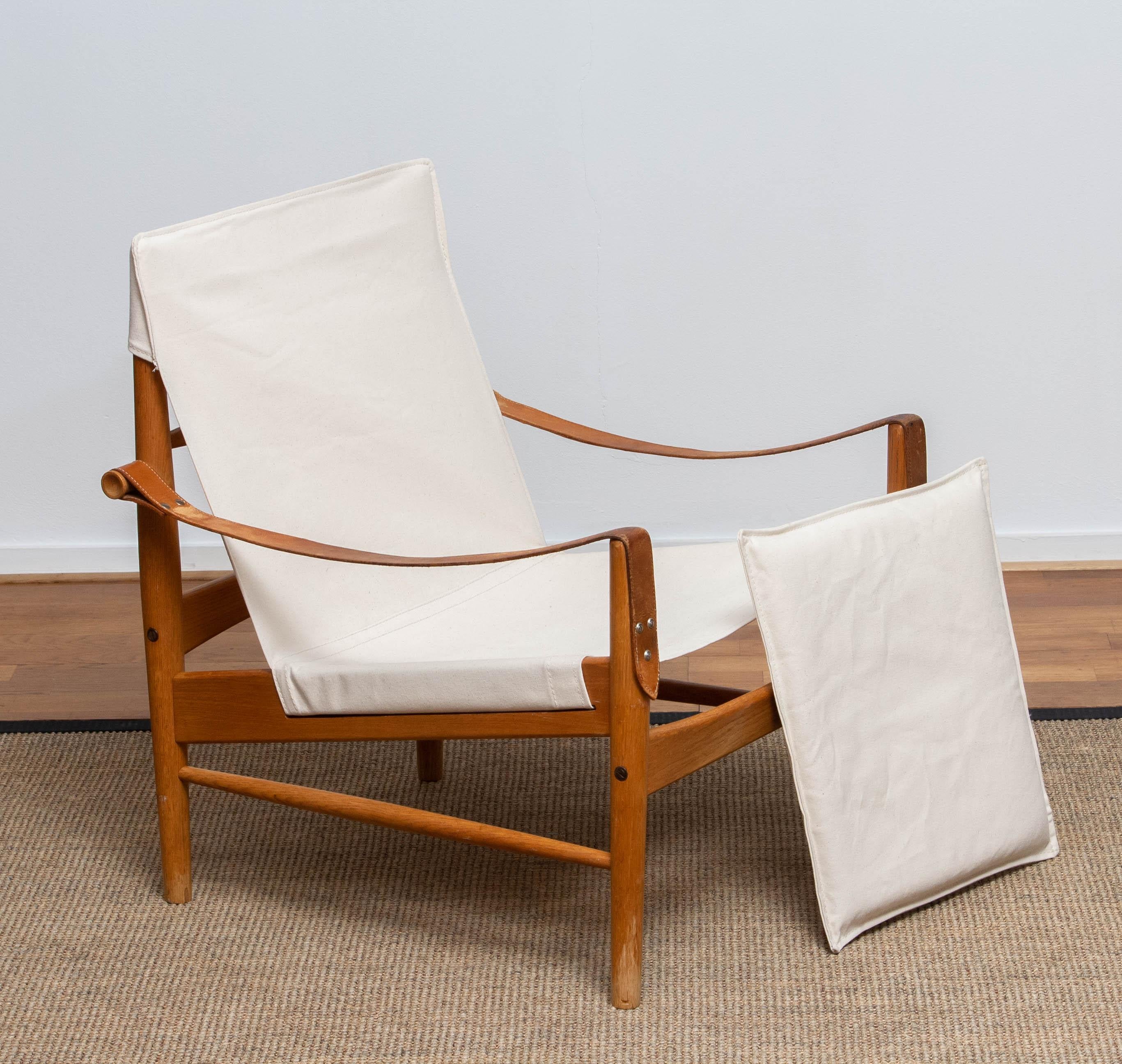 White Linen / Canvas And Oak Safari Chair By Hans Olsen For Viska Sweden 1960s For Sale 4