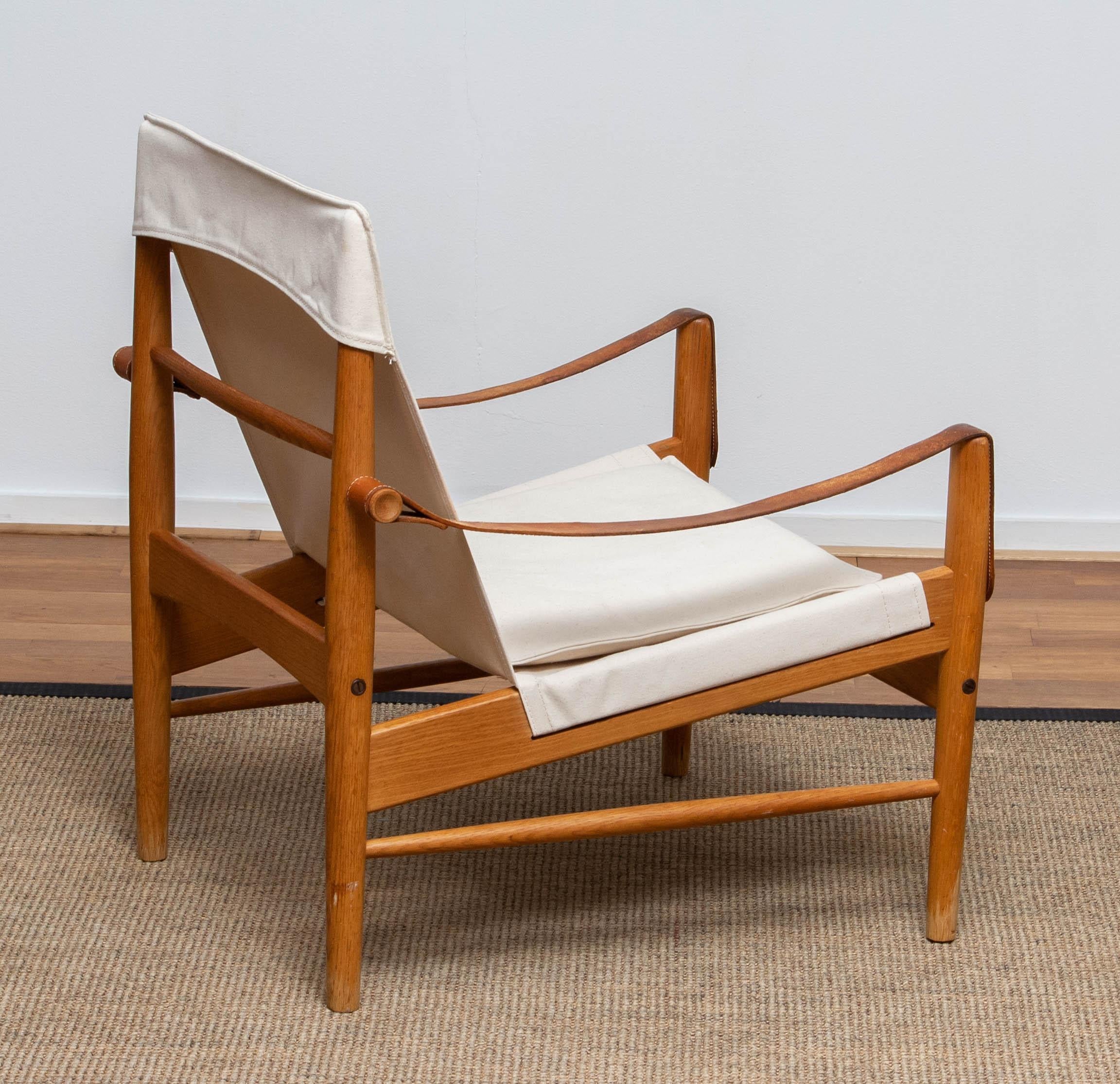 White Linen / Canvas And Oak Safari Chair By Hans Olsen For Viska Sweden 1960s For Sale 2
