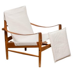 White Linen / Canvas And Oak Safari Chair By Hans Olsen For Viska Sweden 1960s