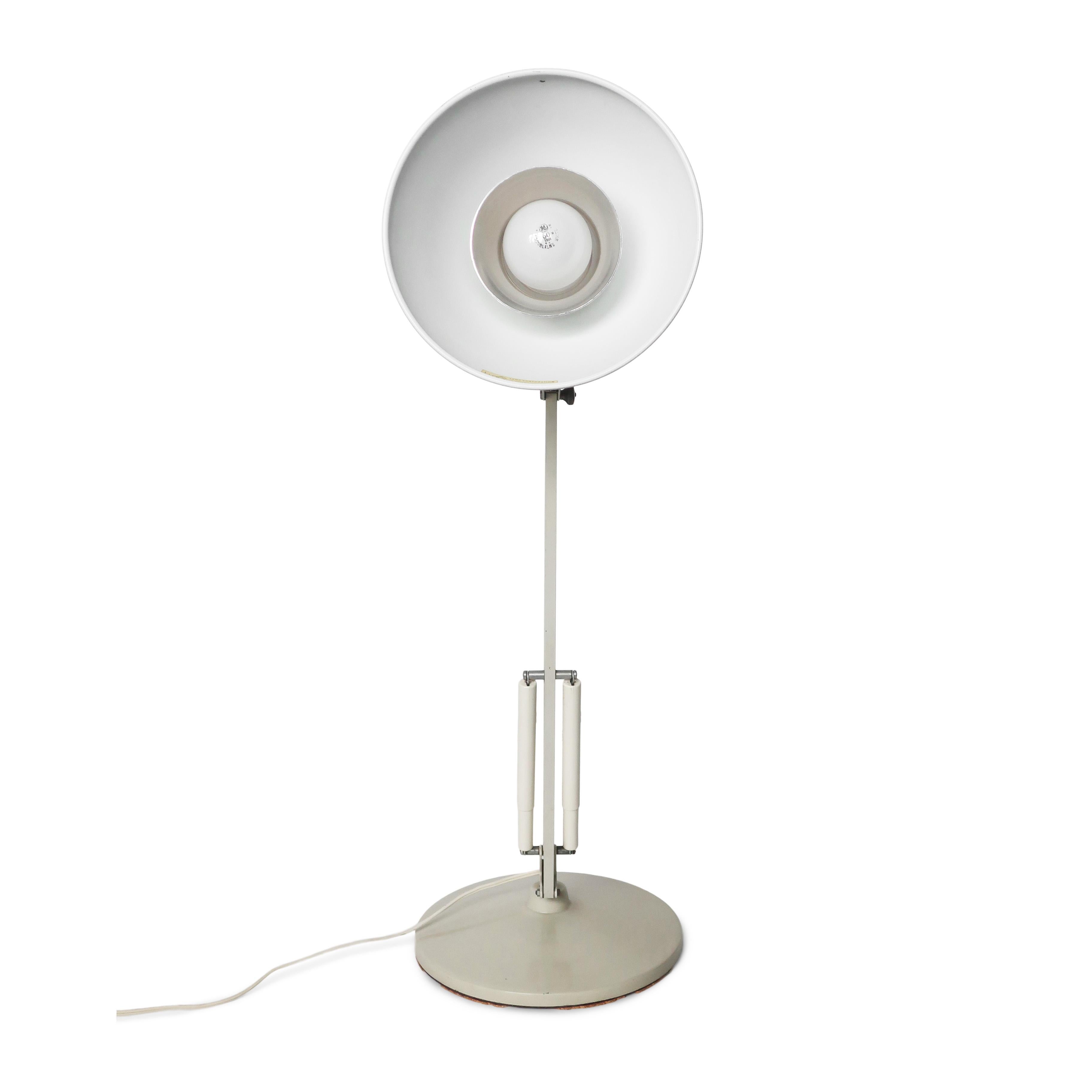 Metal White Luxo Articulating Desk Lamp
