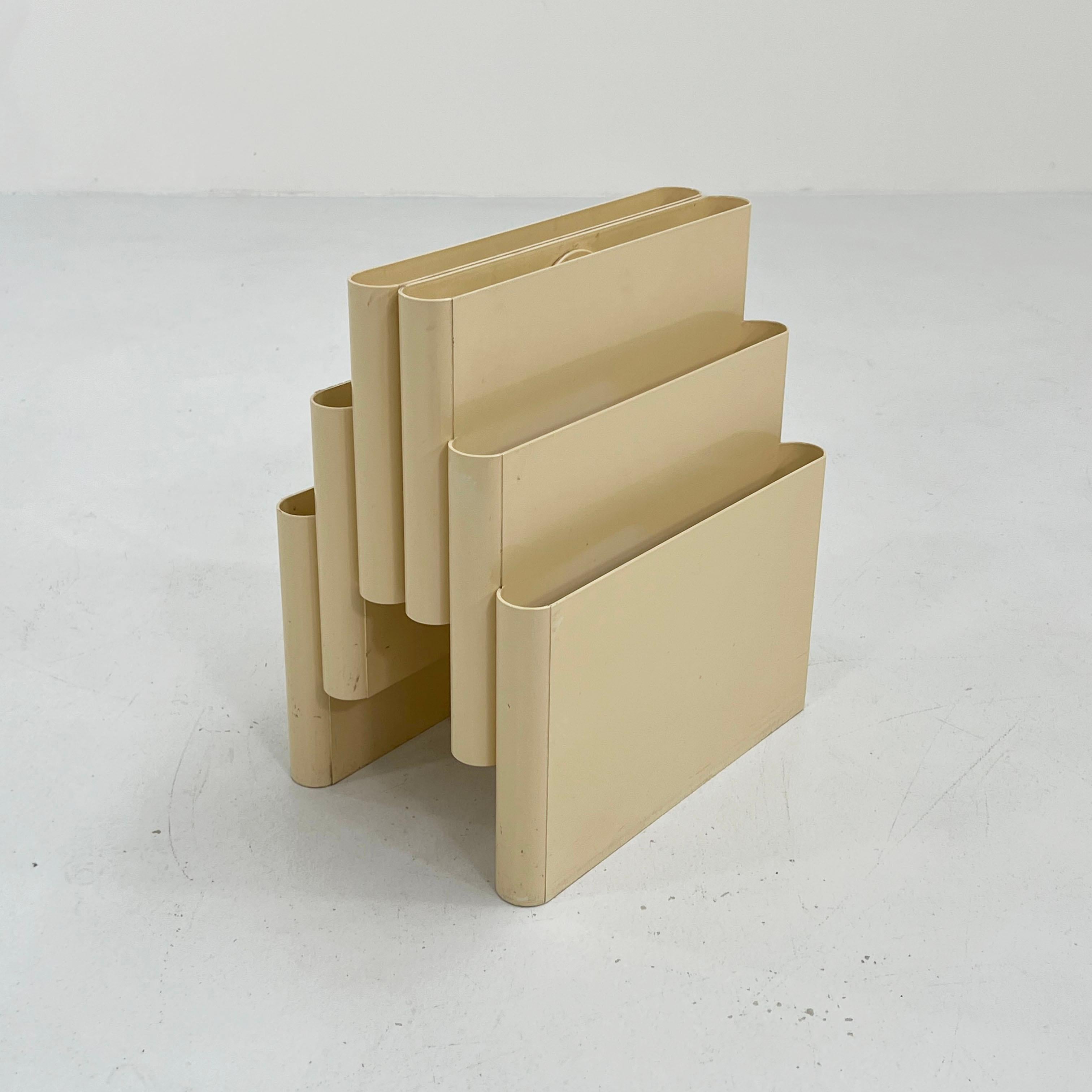 Italian White Magazine Rack by Giotto Stoppino for Kartell, 1970s