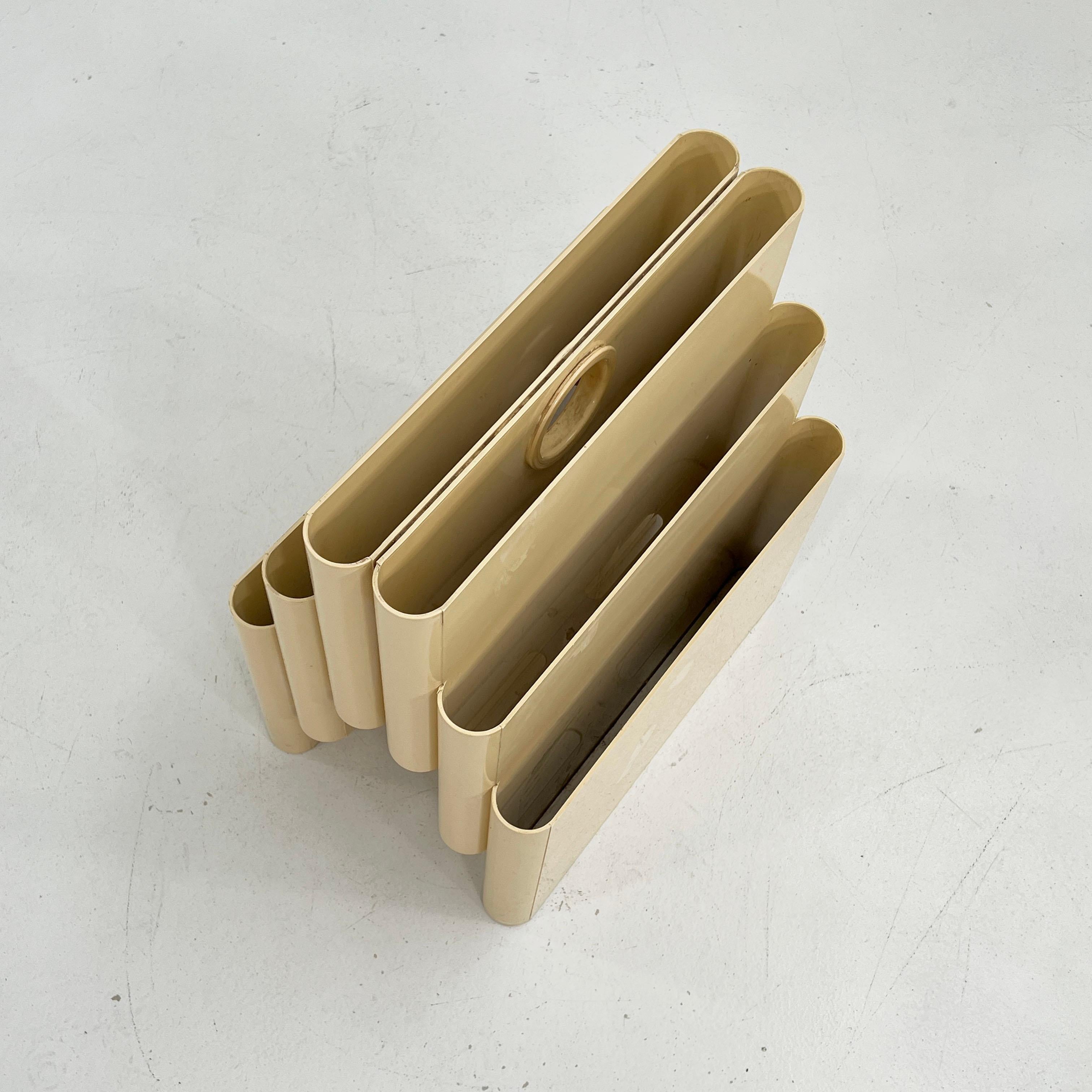 Plastic White Magazine Rack by Giotto Stoppino for Kartell, 1970s