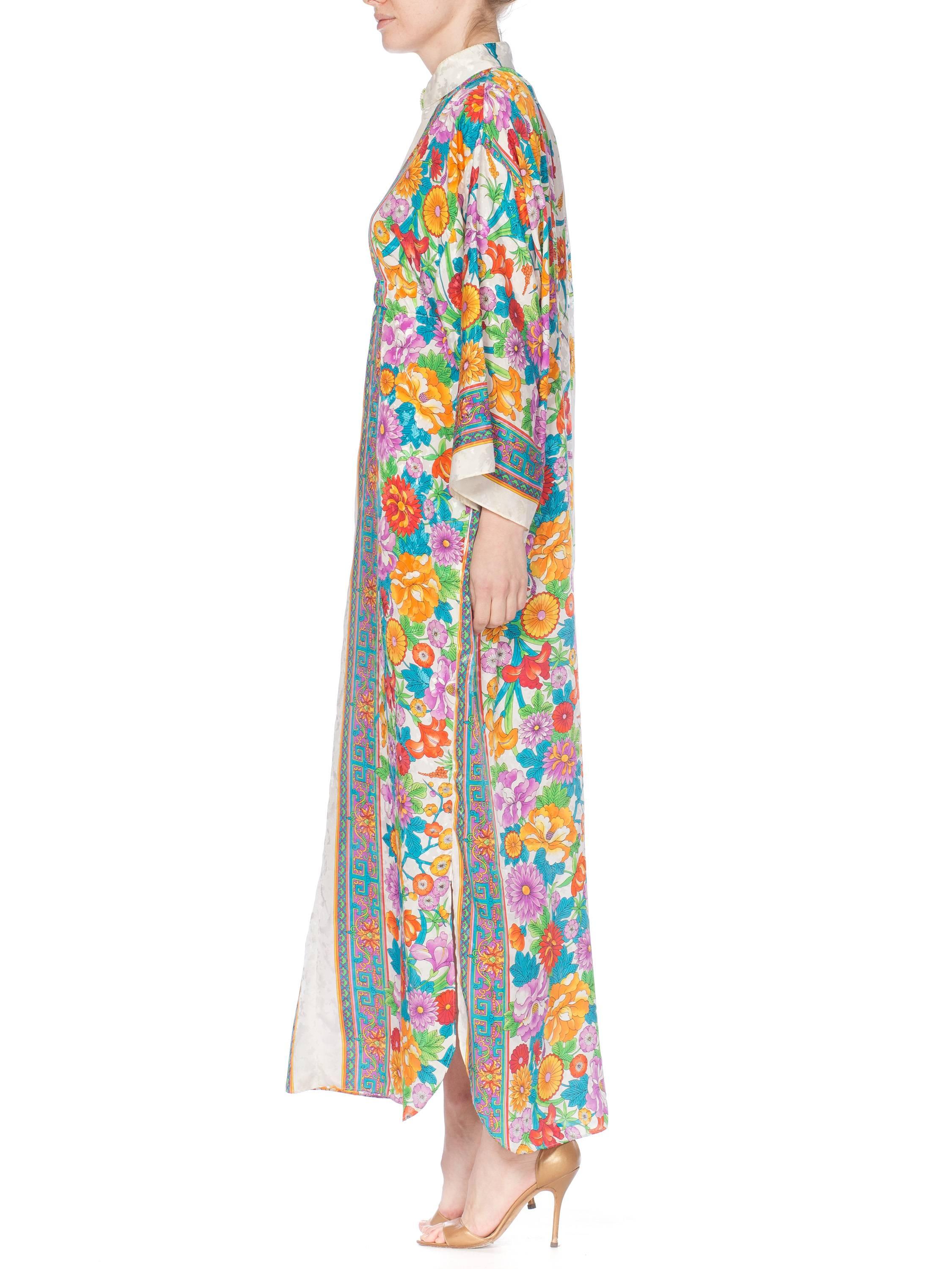 White Mandarin Collar Satin Floral Half Zip Kaftan, 1980s 7