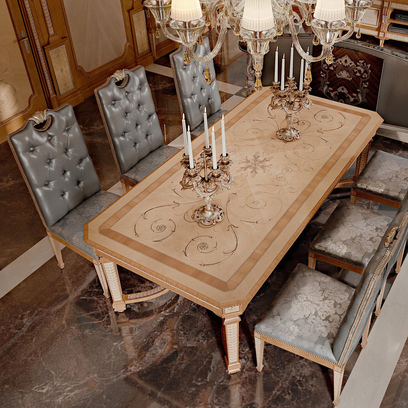 white maple dining table