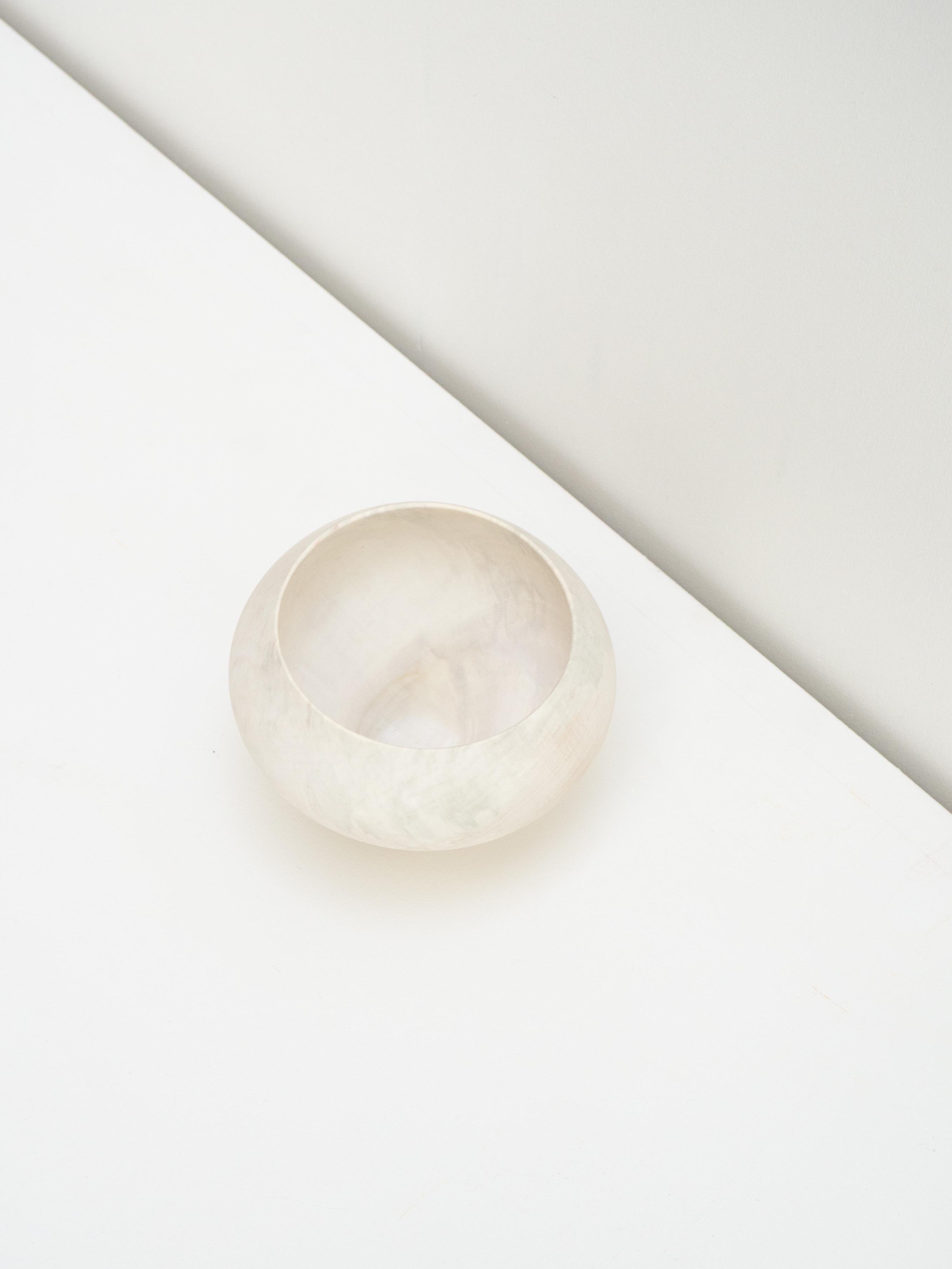 White Maple bowl, One of a kind In New Condition For Sale In MARSEILLE, FR