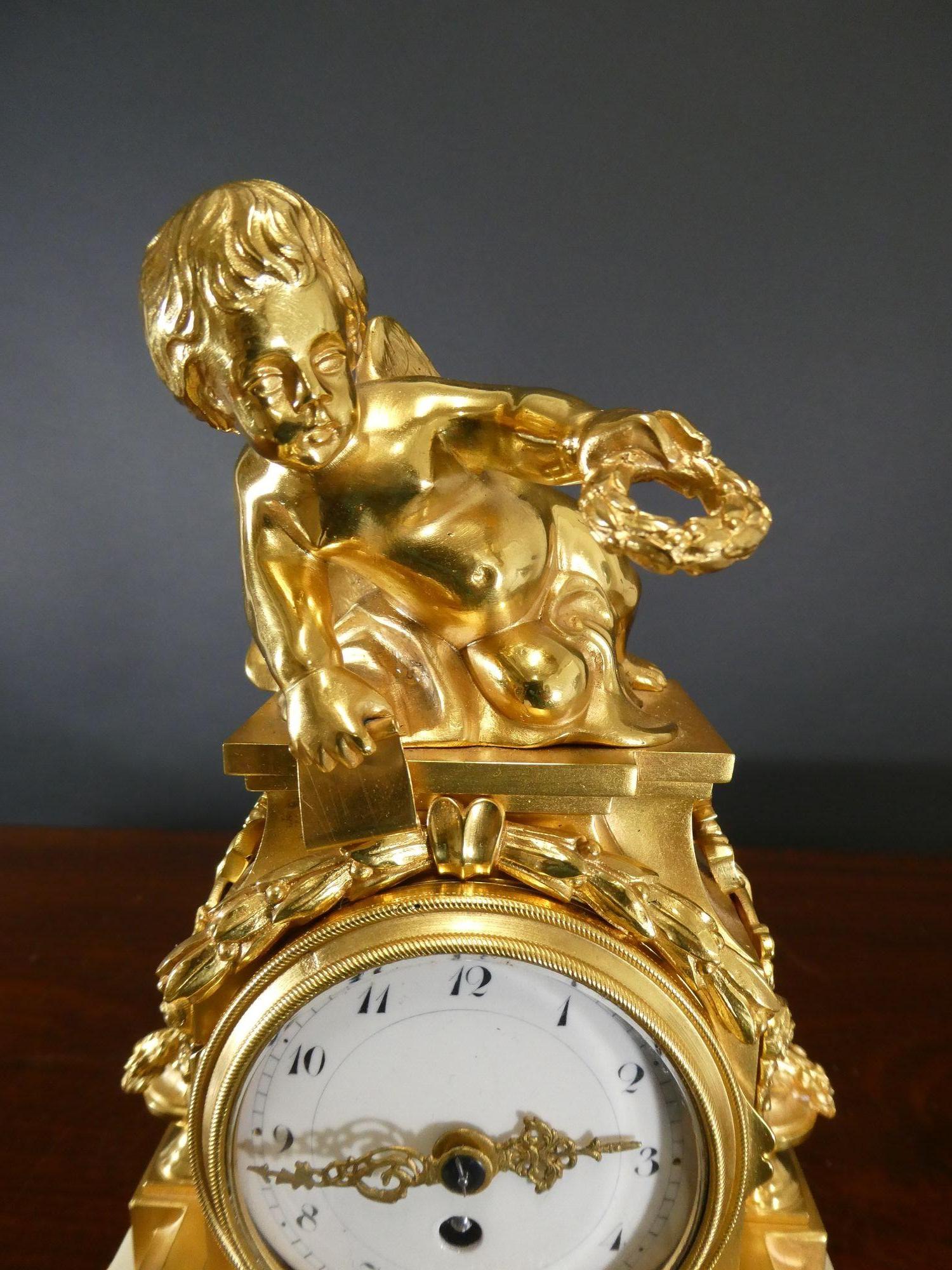 Early 20th Century White Marble and Ormolu Mantel Clock For Sale