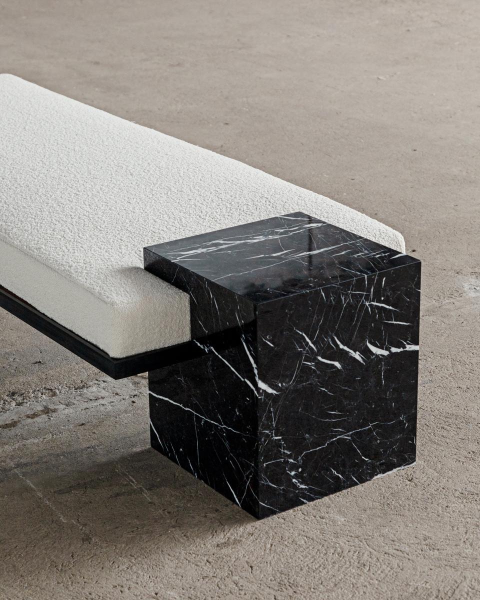 Américain Banc Coexist en marbre noir:: acier noir et bouclette par Slash Objects en vente